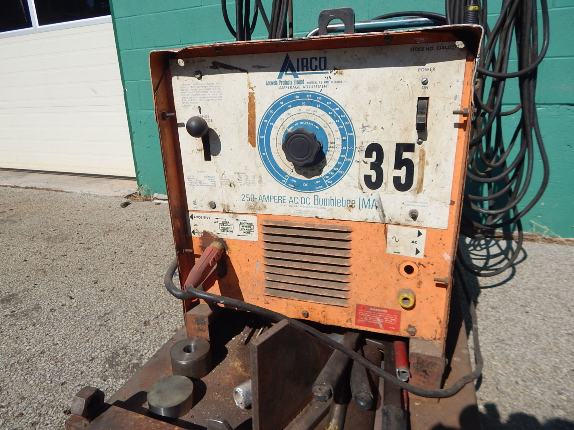 AIRCO PORTABLE STICK WELDER WITH CABLES AND GUN, S/N: 1341-0271 - Image 2 of 3