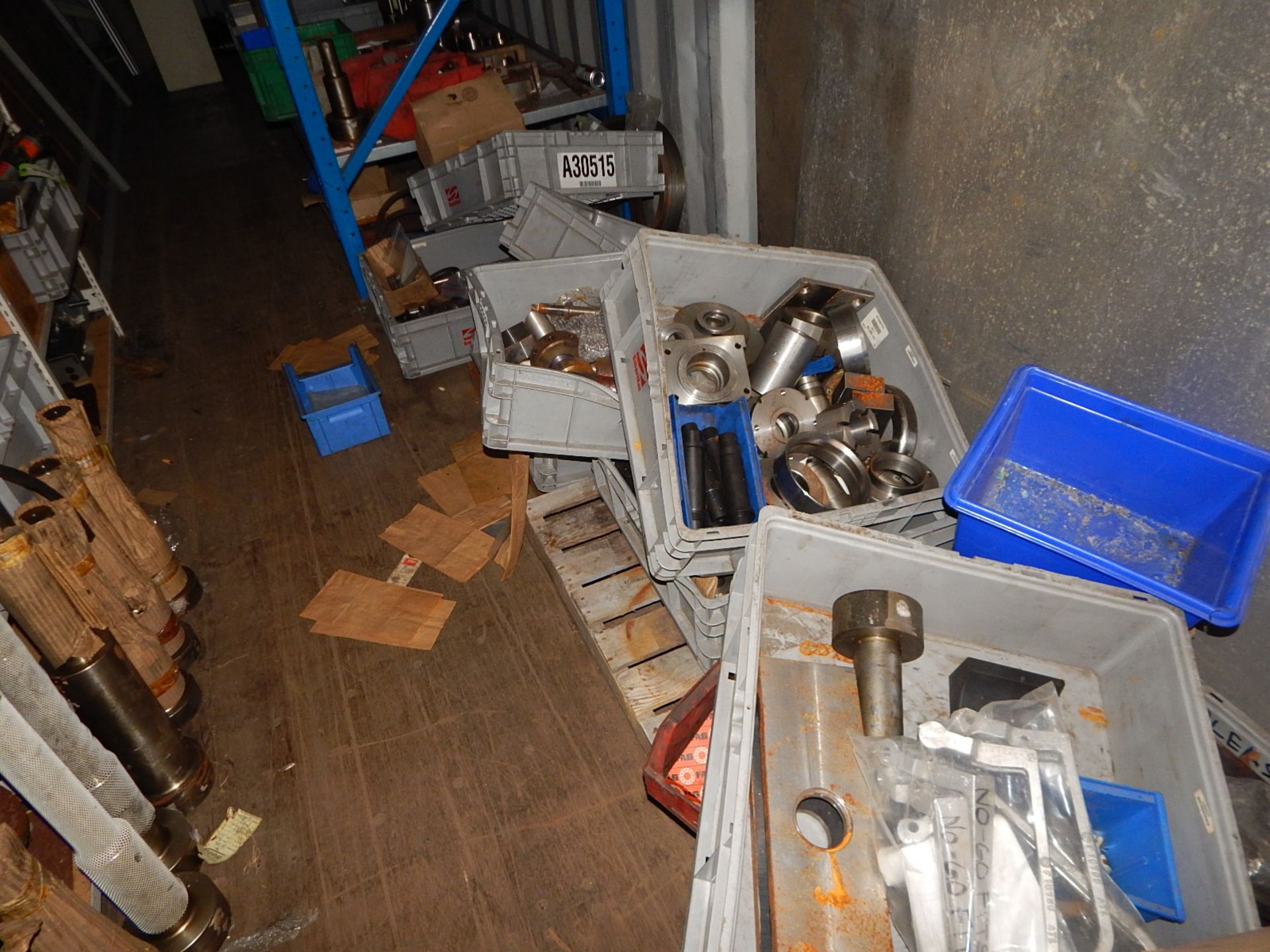 LOT/ CONTENTS OF CONTAINER - INCLUDING HIGHBOY CABINETS WITH SPARE PARTS AND COMPONENTS; SHELVES AND - Image 4 of 8