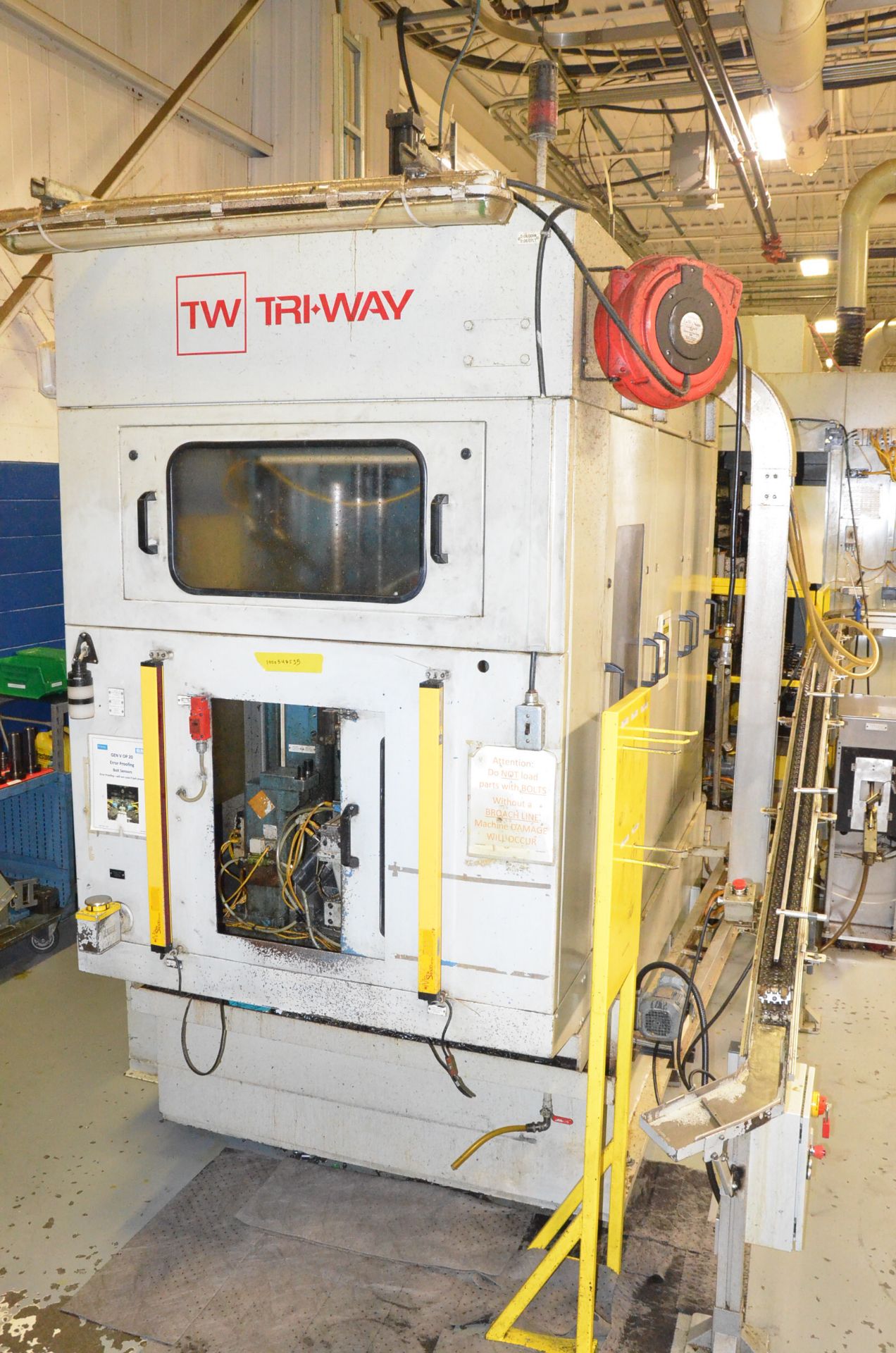 LOT/ COMPLETE LINE - BULK LOT - TRI-WAY (2016) LVL AUTOMOTIVE FLEXIBLE MANUFACTURING LINE - Image 6 of 12