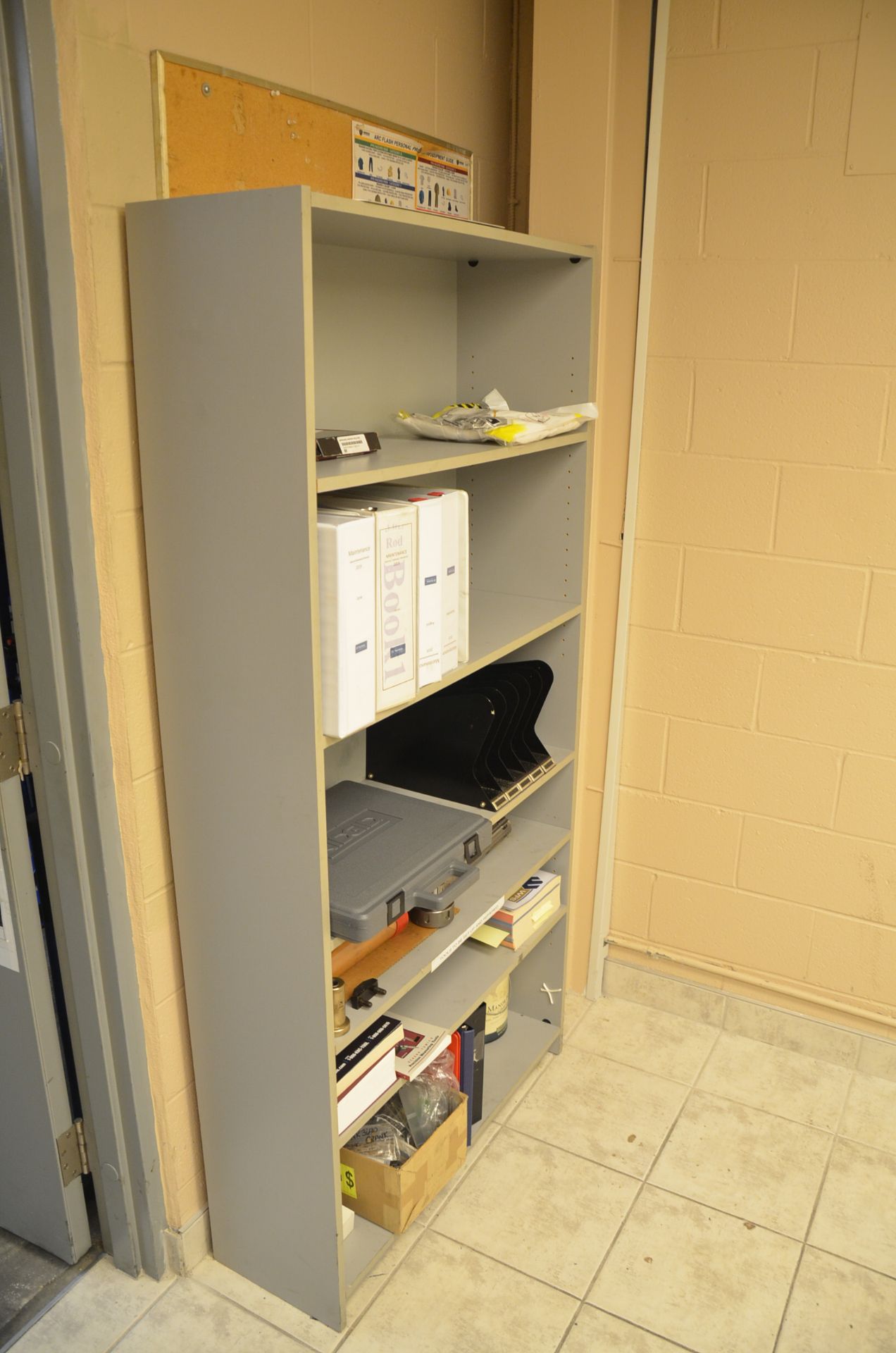 LOT/ BALANCE OF MAINTENANCE MGR OFFICE - FURNITURE ONLY - Image 2 of 2