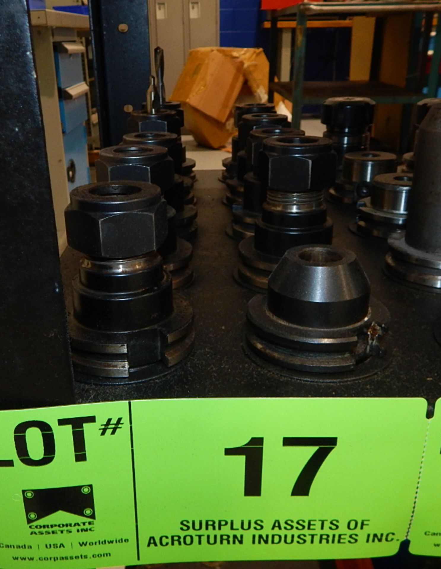 LOT/ (10) CAT 40 TOOL HOLDERS