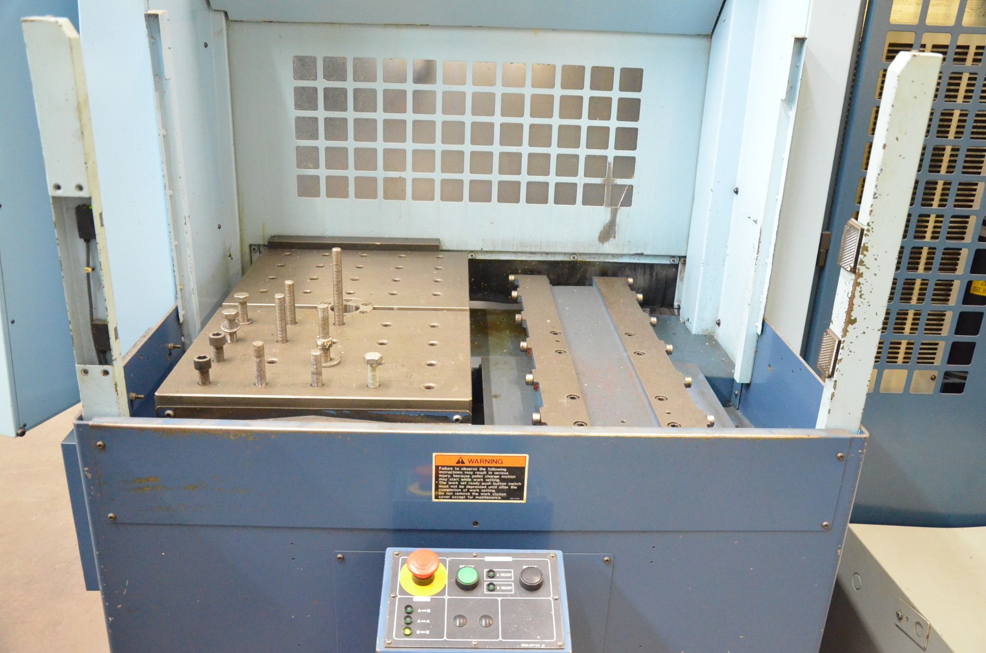 MATSUURA RA-2G CNC TWIN PALLET CNC VERTICAL MACHINING CENTER WITH MATSUURA YASNAC J300 CNC - Image 8 of 19