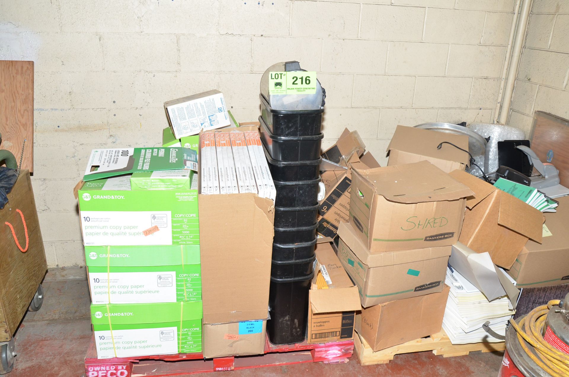 LOT/ OFFICE SUPPLIES [RIGGING FEE FOR LOT #216 - $25 USD PLUS APPLICABLE TAXES]