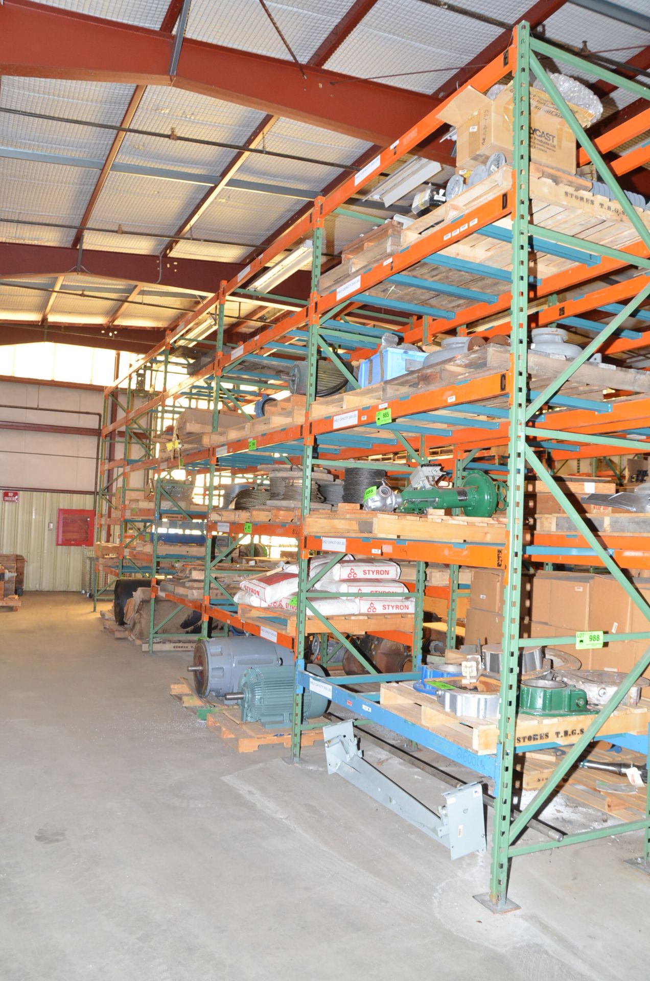 LOT/ (31) SECTIONS OF ADJUSTABLE PALLET RACKING [RIGGING FEE FOR LOT #988 - $1750 USD PLUS - Image 2 of 2