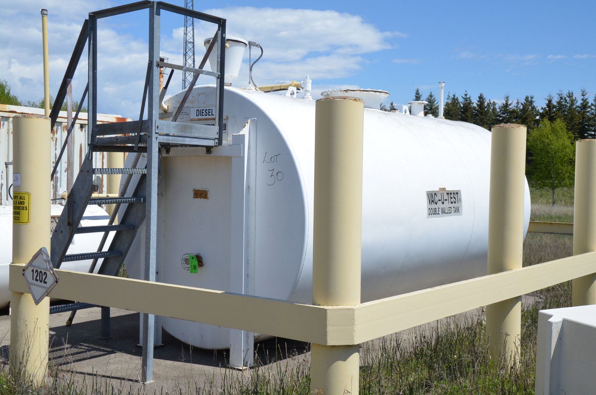 CLEMMER INDUSTRIES 25,000 LITER CAPACITY DOUBLE WALL ABOVE GROUND FUEL STORAGE TANK, S/N 100707 [ - Image 2 of 7
