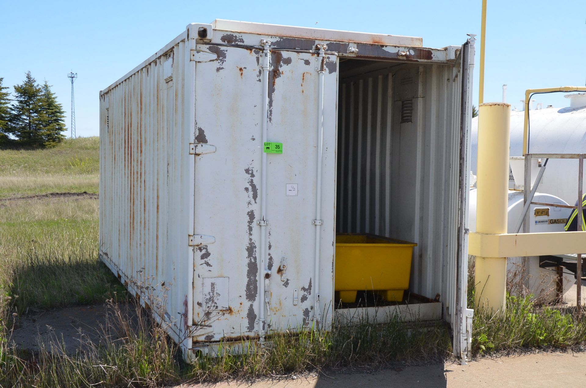 20' STORAGE SEA CONTAINER [RIGGING FEE FOR LOT #35 - $250 USD PLUS APPLICABLE TAXES] - Image 2 of 3