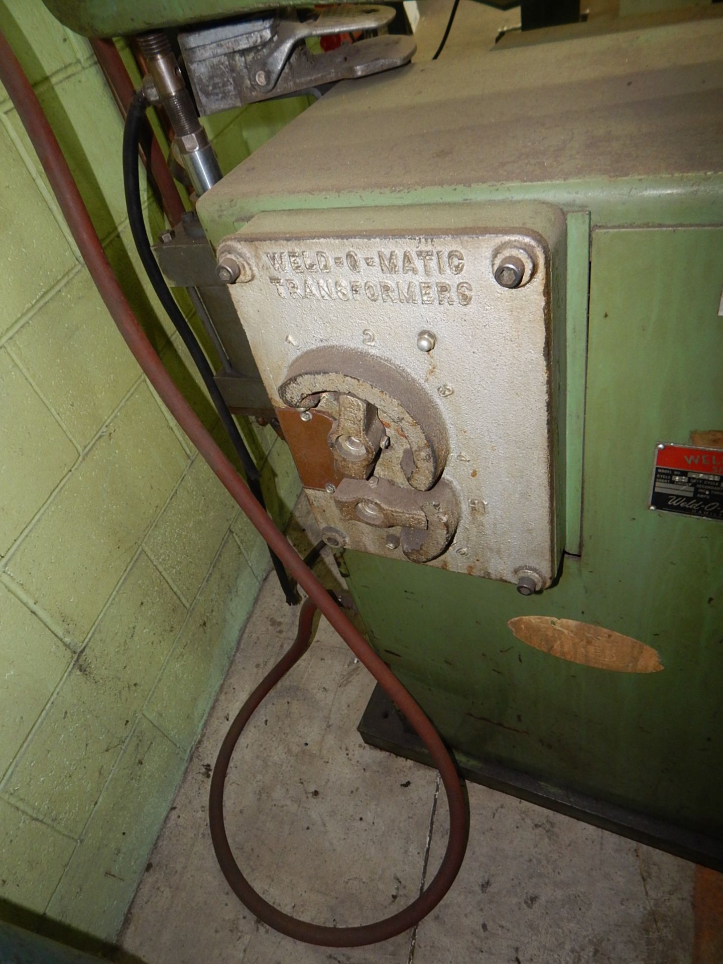 WELDOMATIC AF.2B SPOT WELDER WITH 19.75" THROAT, 550V/60HZ/ 75KVA, S/N: 2097 [RIGGING FEE FOR LOT # - Image 3 of 6