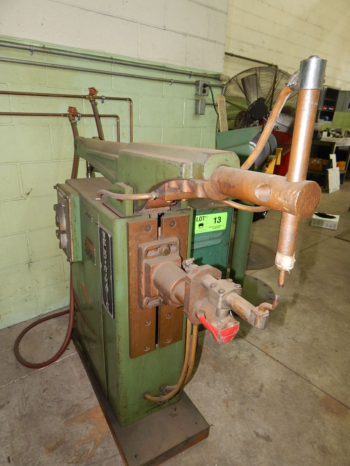 WELDOMATIC AF.2B SPOT WELDER WITH 19.75" THROAT, 550V/60HZ/ 75KVA, S/N: 2097 [RIGGING FEE FOR LOT # - Image 2 of 6