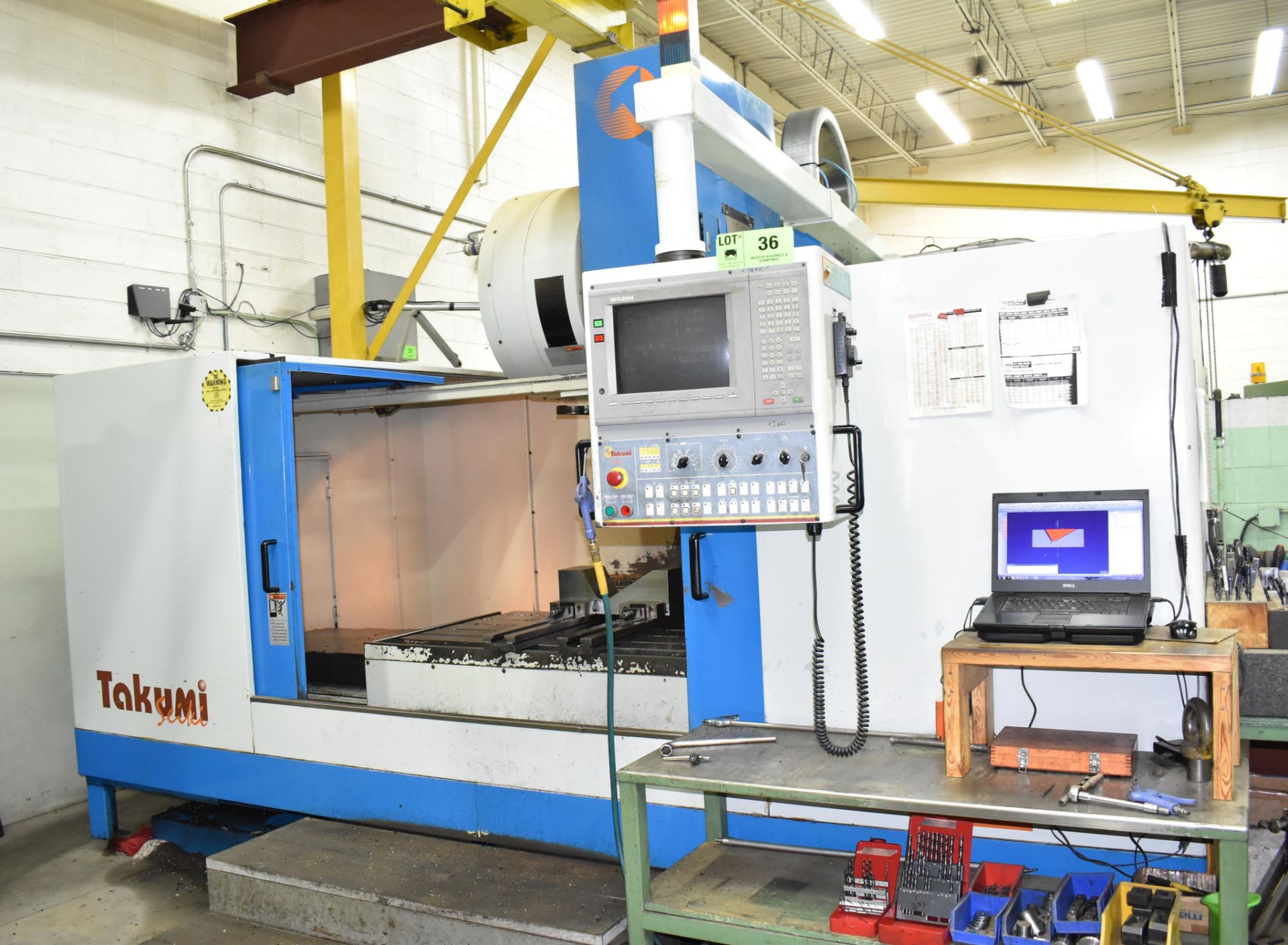 TAKUMI SEIKI (2000) V17A CNC VERTICAL MACHINING CENTER WITH TRAVELS X- 66.9", Y- 33.5", Z- 29.6", - Image 3 of 17