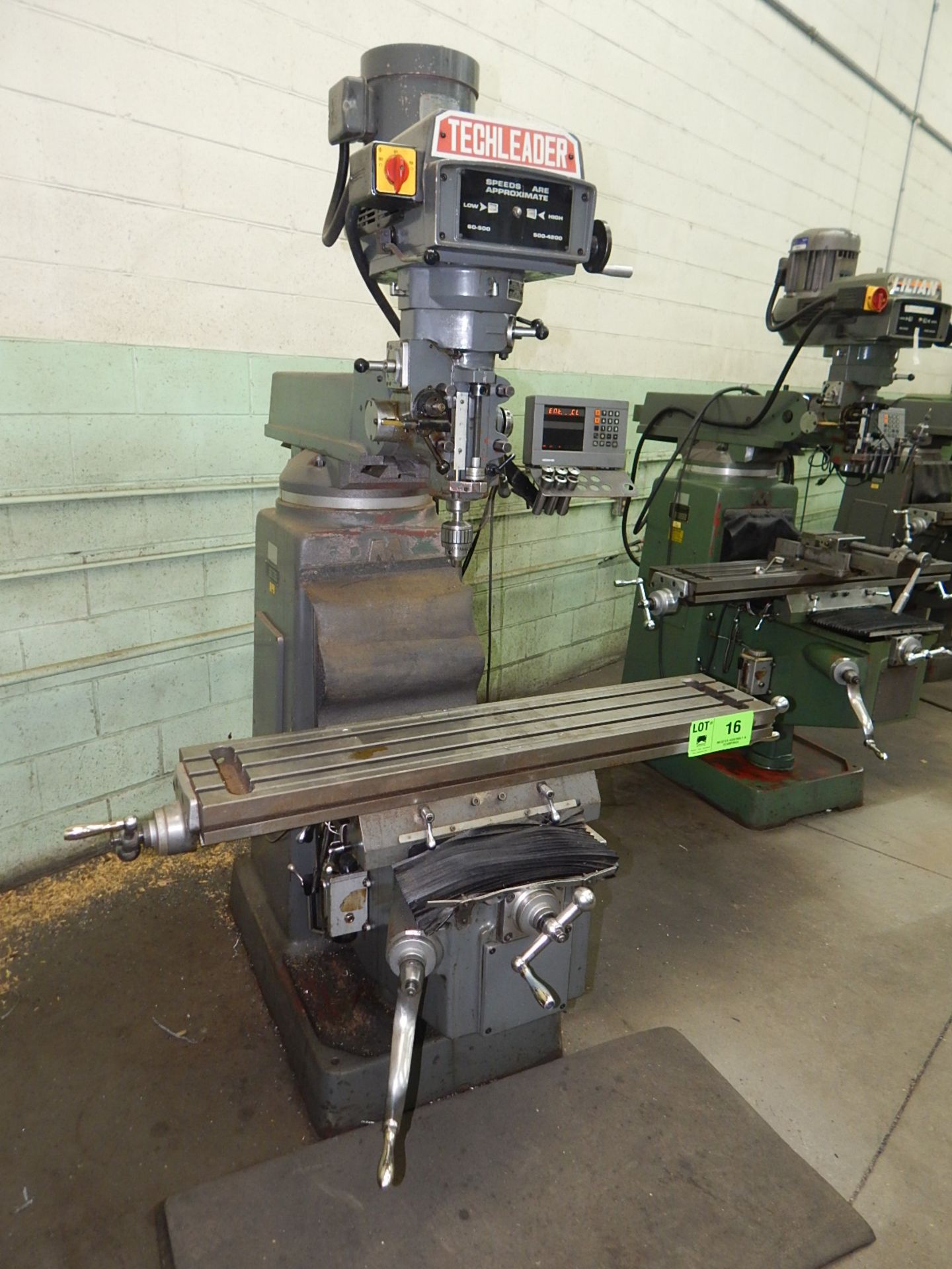 TECH LEADER (1996) 3VHR TURRET MILL WITH HEIDENHAIN 2 AXIS DRO, 10" X 50" T-SLOT TABLE, SPEEDS TO - Image 2 of 5