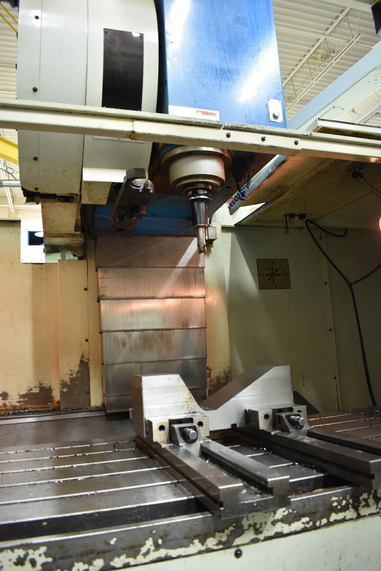 TAKUMI SEIKI (2000) V17A CNC VERTICAL MACHINING CENTER WITH TRAVELS X- 66.9", Y- 33.5", Z- 29.6", - Image 7 of 17