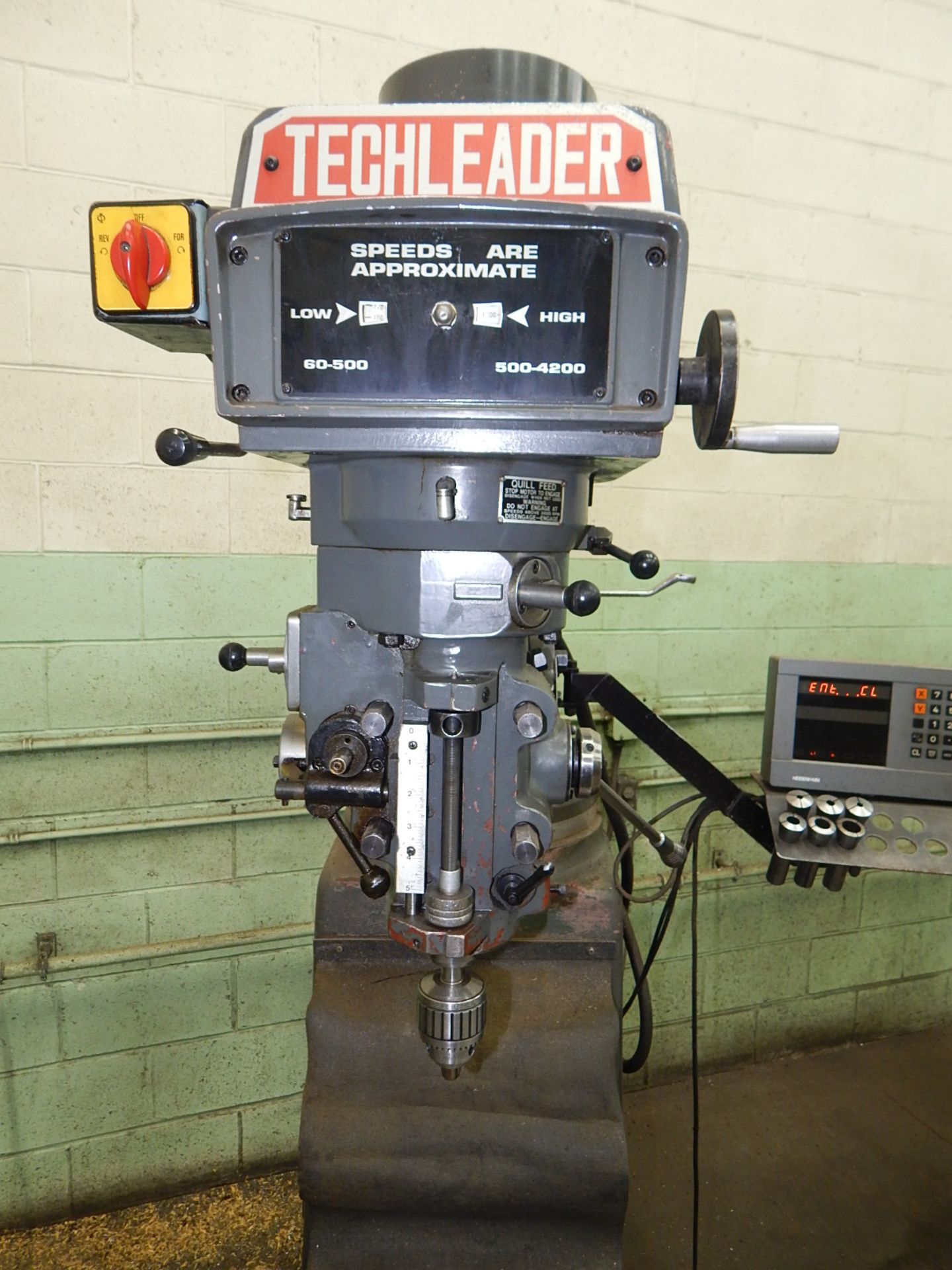 TECH LEADER (1996) 3VHR TURRET MILL WITH HEIDENHAIN 2 AXIS DRO, 10" X 50" T-SLOT TABLE, SPEEDS TO - Image 4 of 5