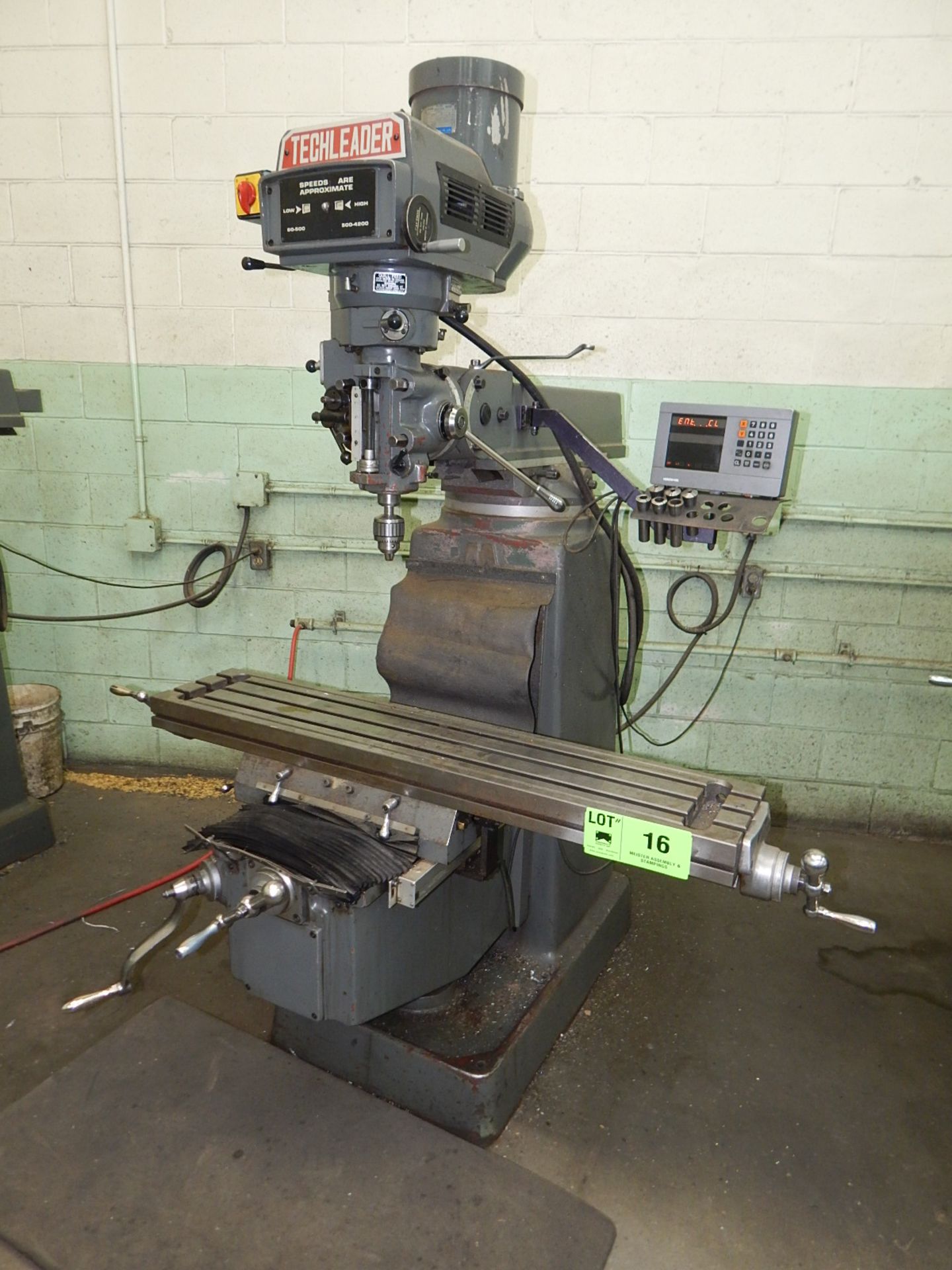 TECH LEADER (1996) 3VHR TURRET MILL WITH HEIDENHAIN 2 AXIS DRO, 10" X 50" T-SLOT TABLE, SPEEDS TO