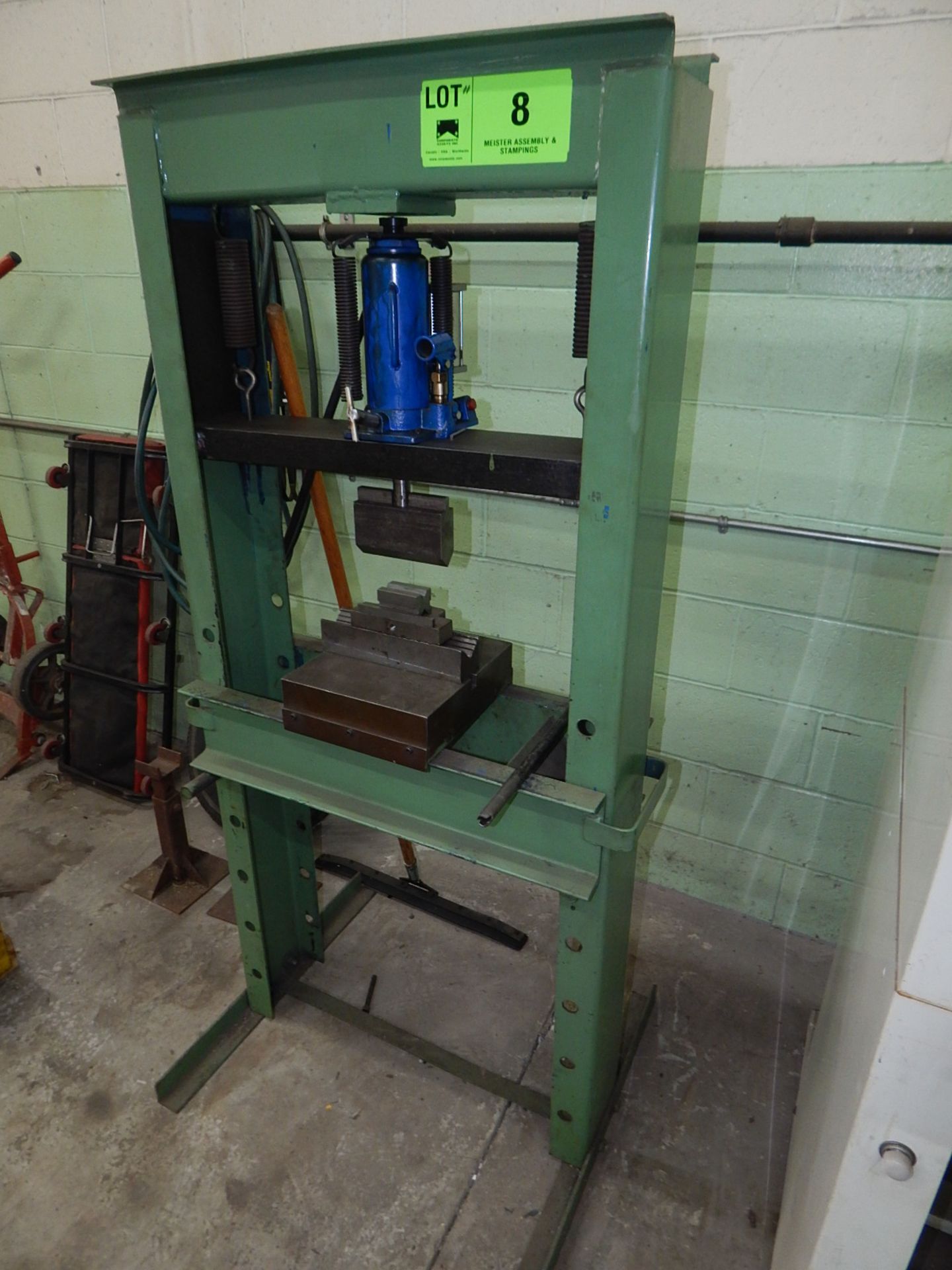 12-TON AIR OVER HYDRAULIC SHOP PRESS, S/N: N/A [RIGGING FEE FOR LOT #8 - $50 USD PLUS APPLICABLE - Image 2 of 3