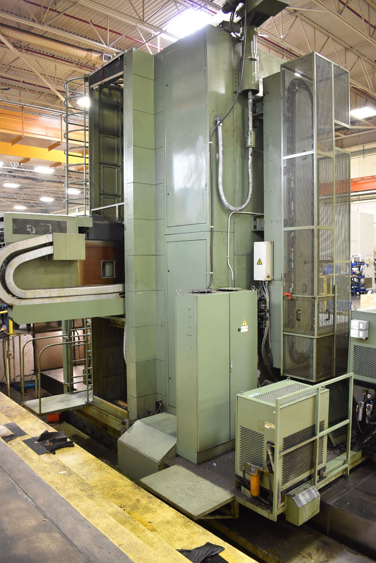 PARPAS ML-130/9000 CNC FLOOR-TYPE HORIZONTAL BORING/MILLING MACHINE WITH SIEMENS SINUMERIK CNC - Image 11 of 14