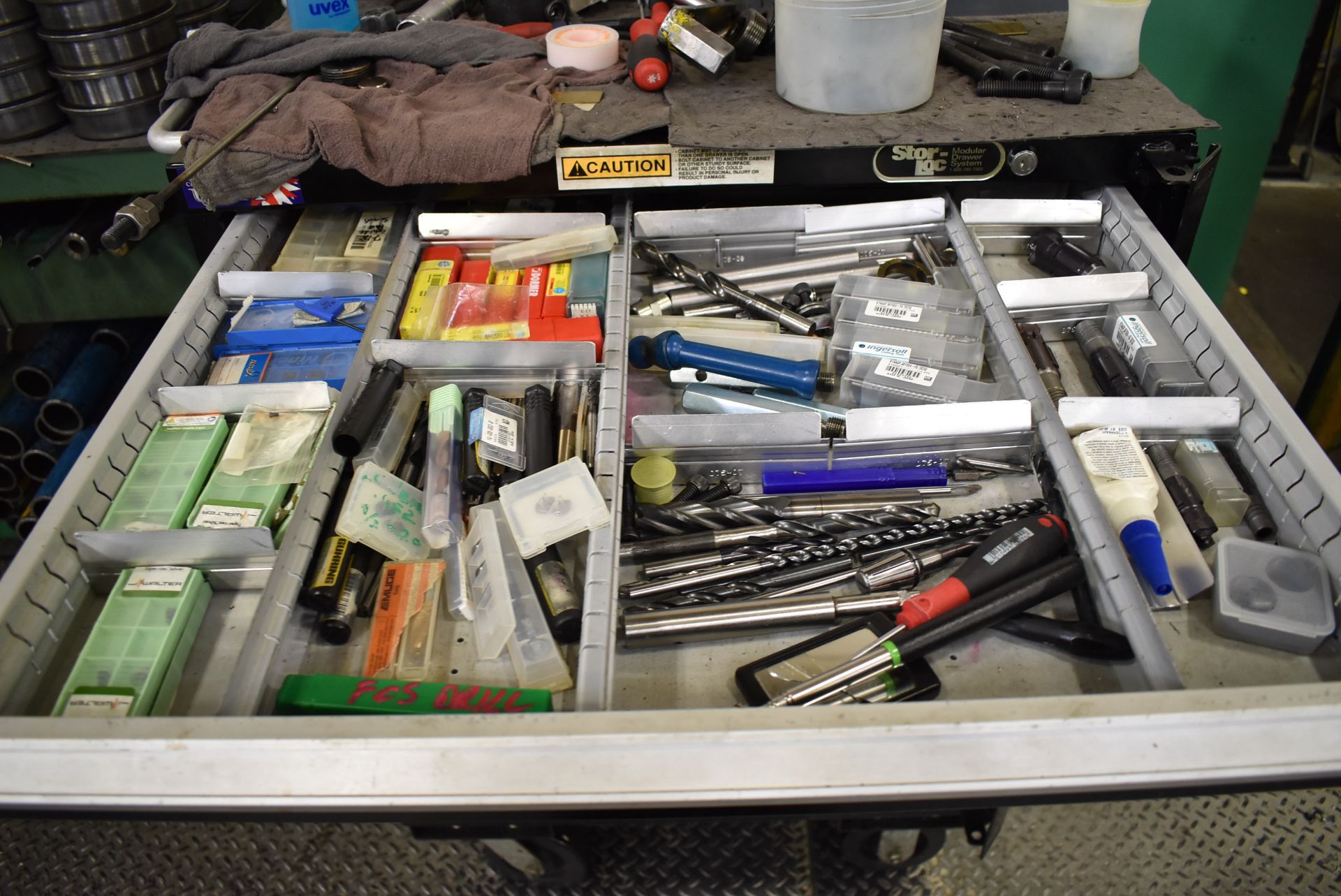 LOT/ STOR-LOC 6-DRAWER ROLLING CABINET WITH CONTENTS CONSISTING OF CARBIDE INSERTS, DRILLS, HAND - Image 3 of 8