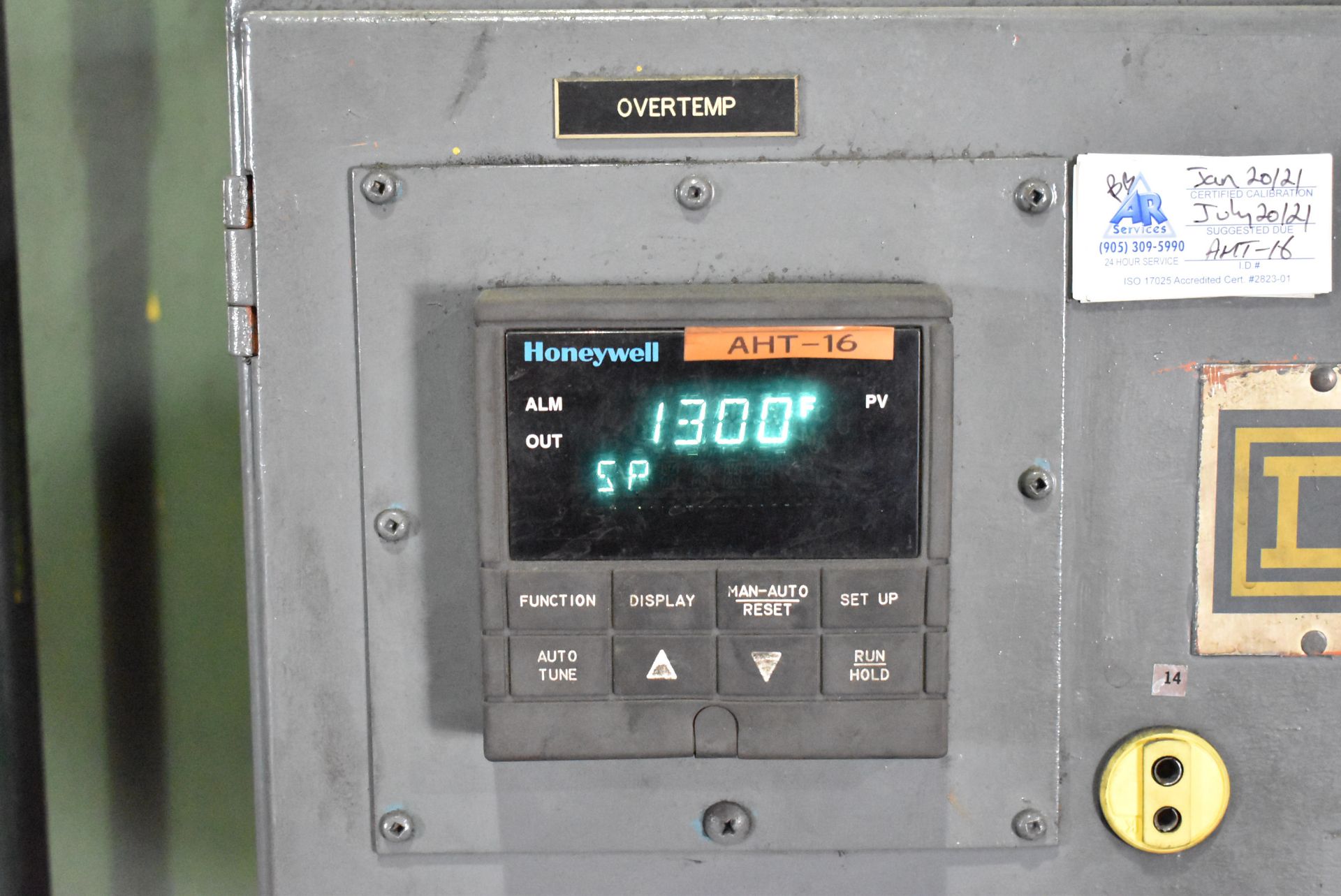 IPSEN DL3-700 G NATURAL GAS FIRED DOUBLE ENDED TEMPER FURNACE WITH HONEYWELL UDC 3300 DIGITAL - Image 5 of 13