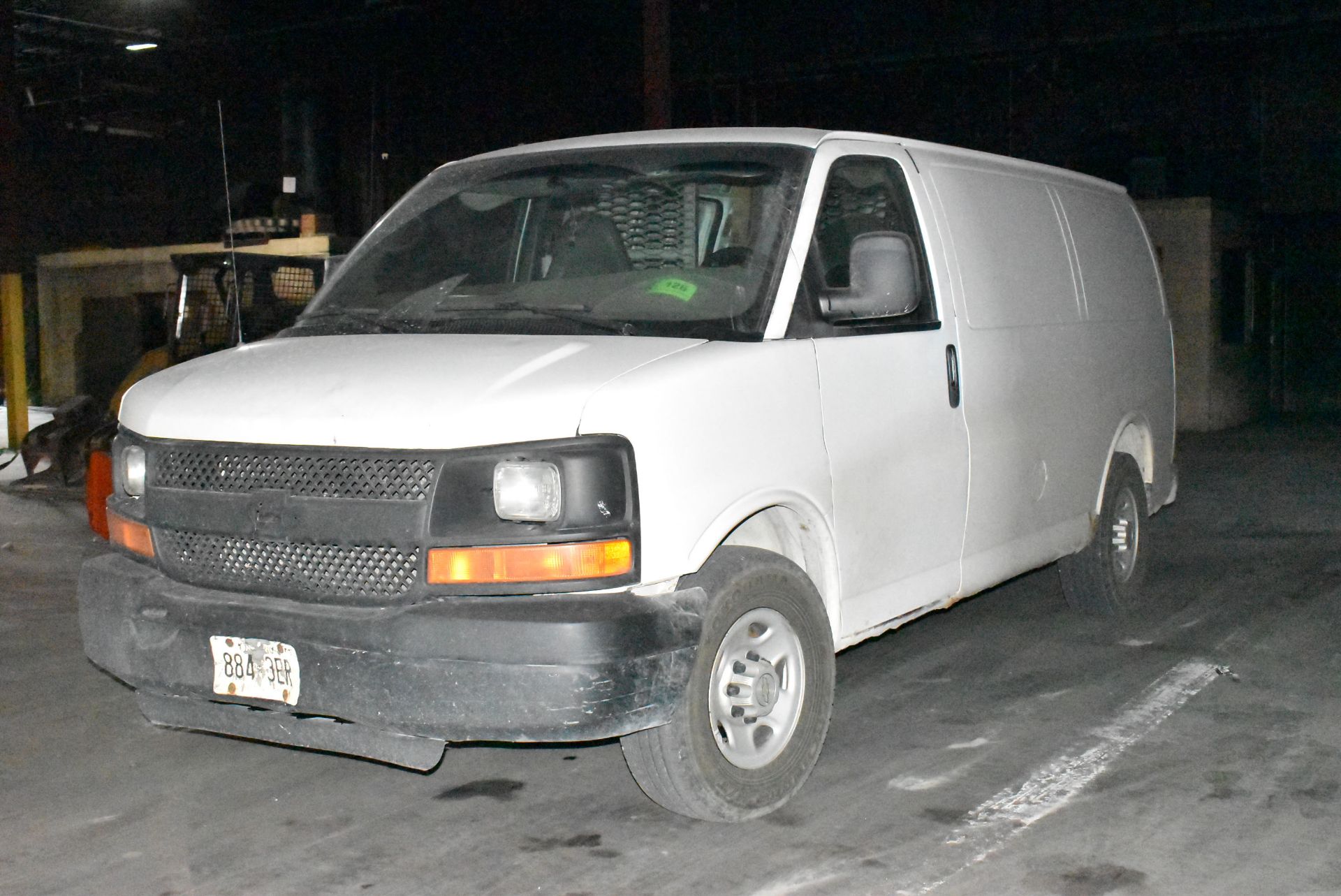 CHEVROLET (2008) EXPRESS 2500 CARGO VAN WITH 4.8 LITER V8 GAS ENGINE, AUTO, RWD, APPROX 556,000 KM