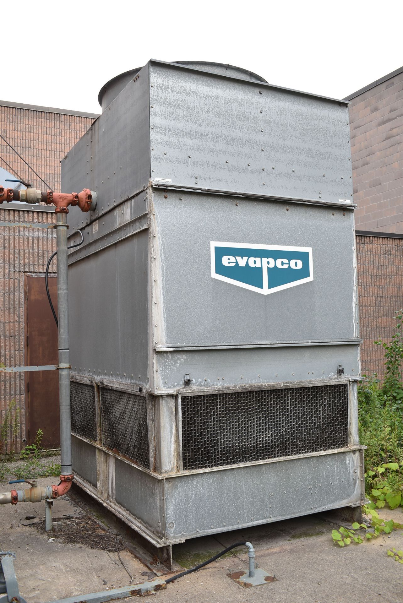 EVAPCO AT 19-96 COOLING TOWER WITH 15HP FAN MOTOR, 480GPM WATER CAPACITY, AND - Image 2 of 7