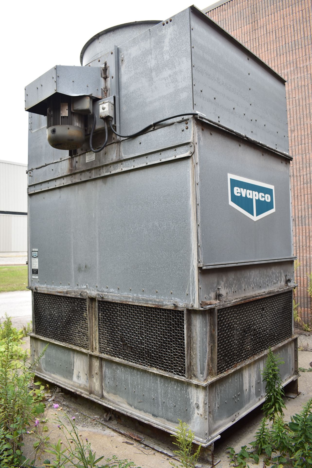 EVAPCO AT 19-96 COOLING TOWER WITH 15HP FAN MOTOR, 480GPM WATER CAPACITY, AND - Image 6 of 7