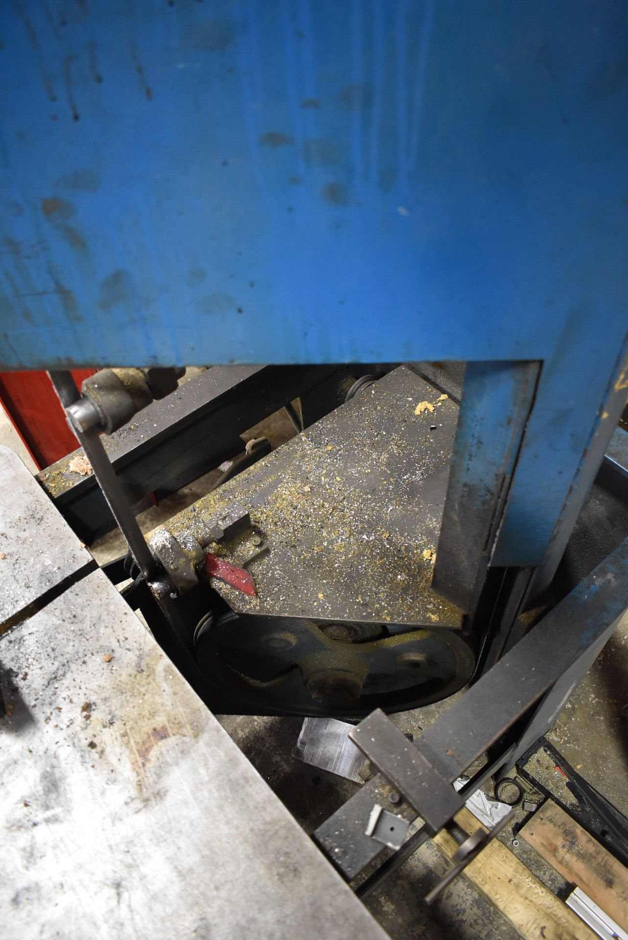 MFG UNKNOWN VERTICAL ROLL-IN BANDSAW, S/N: N/A [RIGGING FEE FOR LOT #6 - $75 CAD PLUS APPLICABLE - Image 3 of 3