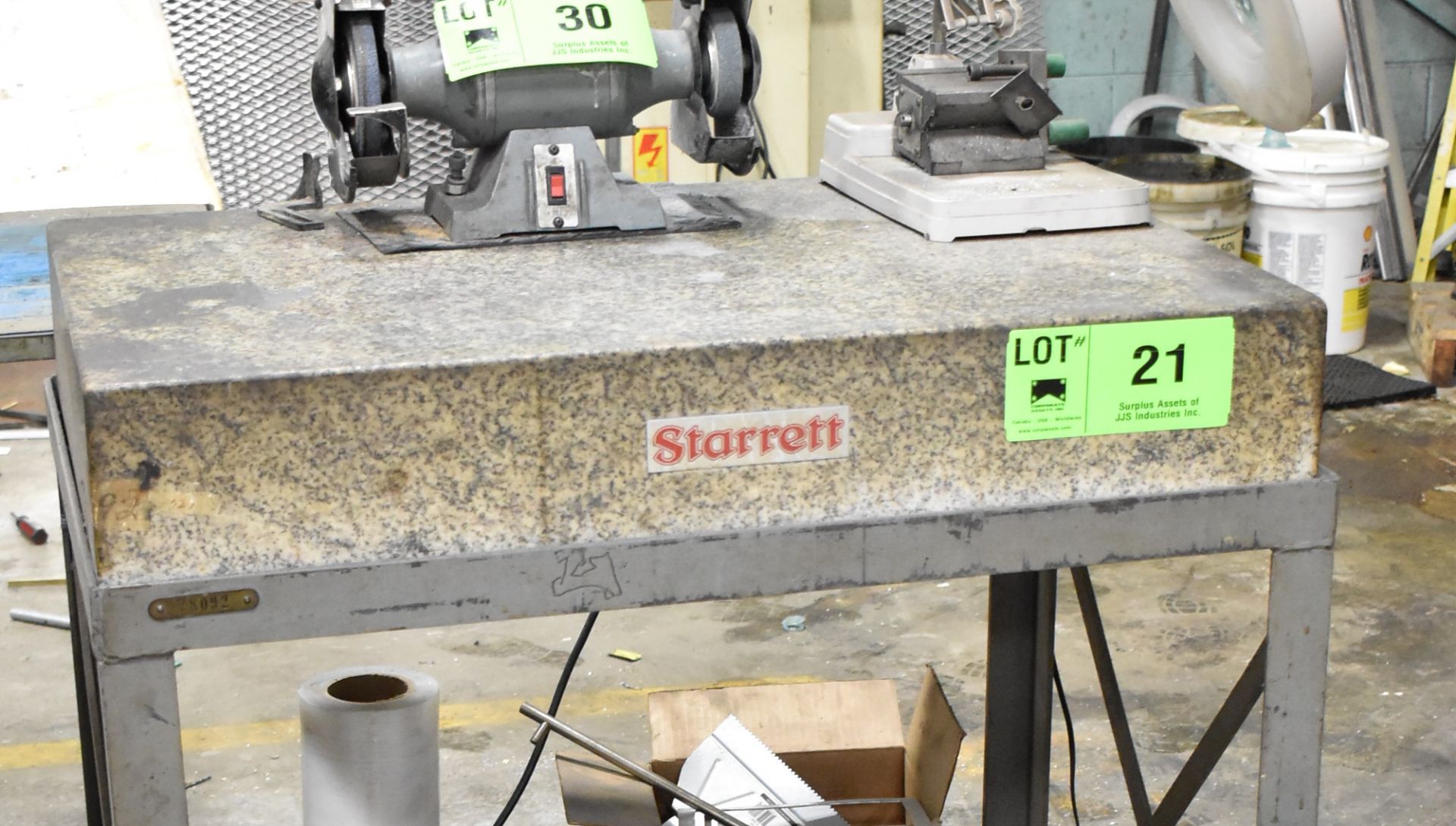 STARRETT 36"X24"X6" GRANITE SURFACE PLATE WITH STAND, S/N: N/A [RIGGING FEE FOR LOT #21 - $50 CAD