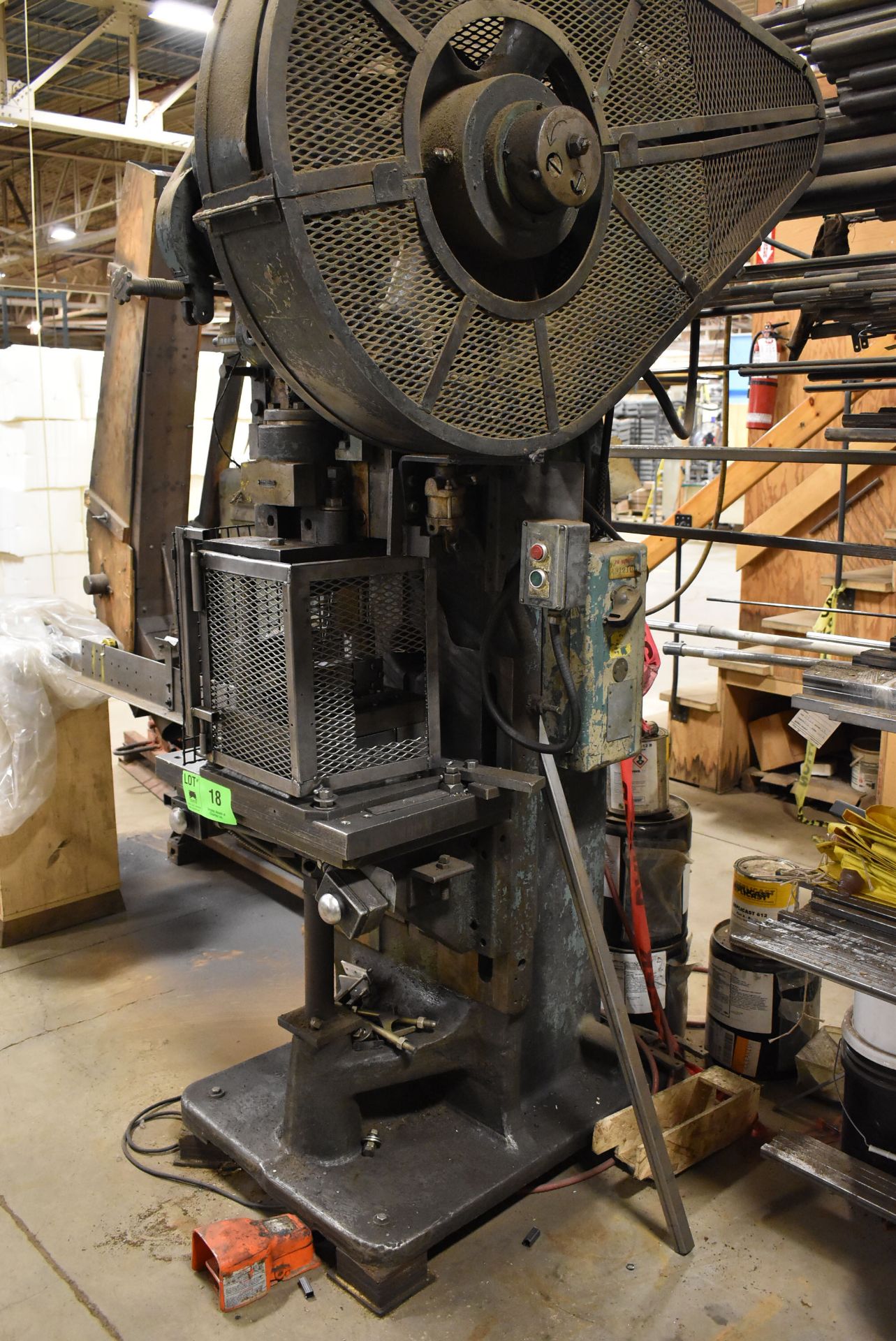 MFG UNKNOWN OBI PUNCH PRESS, S/N: N/A [RIGGING FEE FOR LOT #18 - $300 CDN PLUS APPLICABLE TAXES] - Image 5 of 7