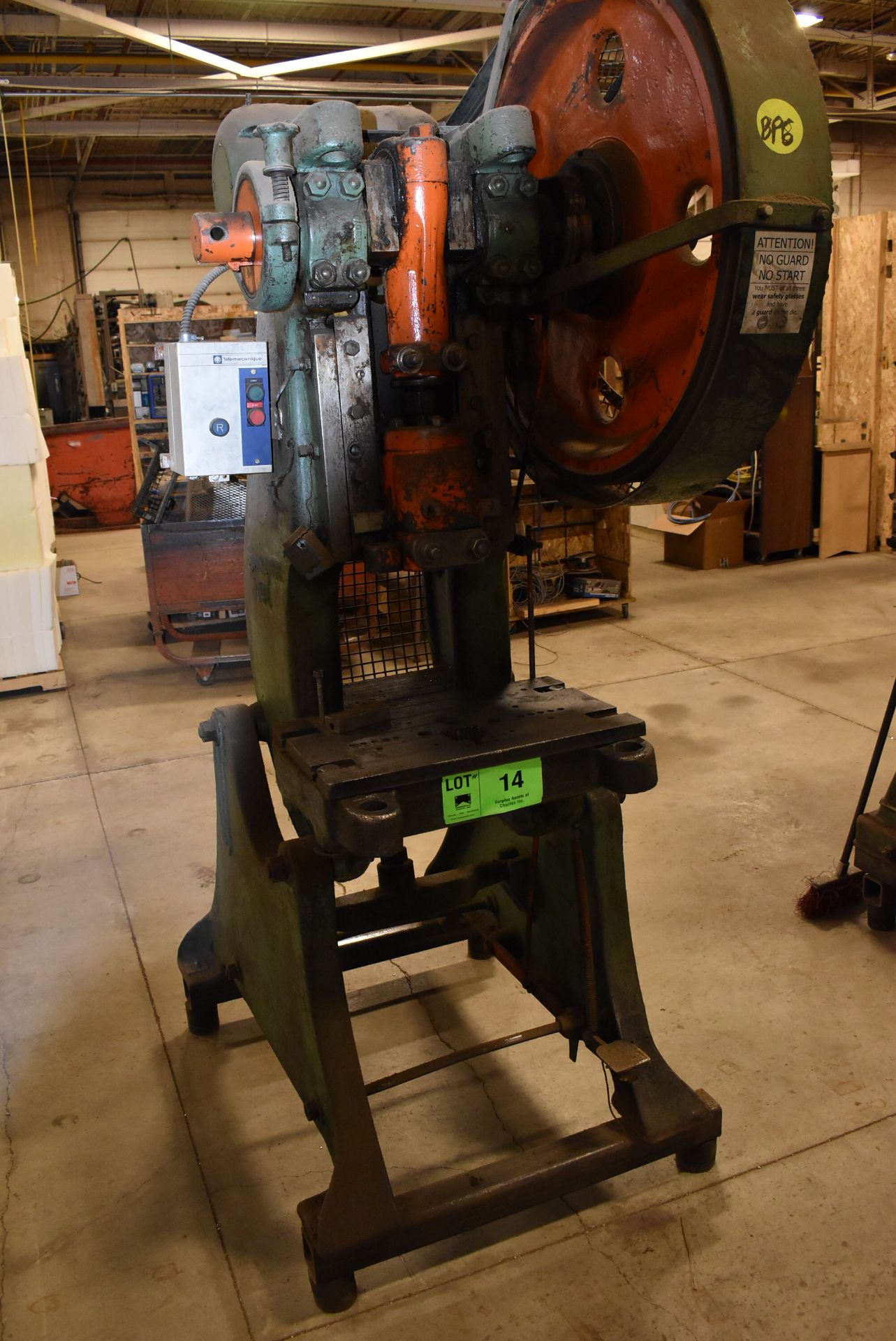 BROWN BOGGS 14LW OBI PUNCH PRESS WITH 14"X22" BED, 7"X8.5" RAM, S/N: N/A [RIGGING FEE FOR LOT # - Image 2 of 5