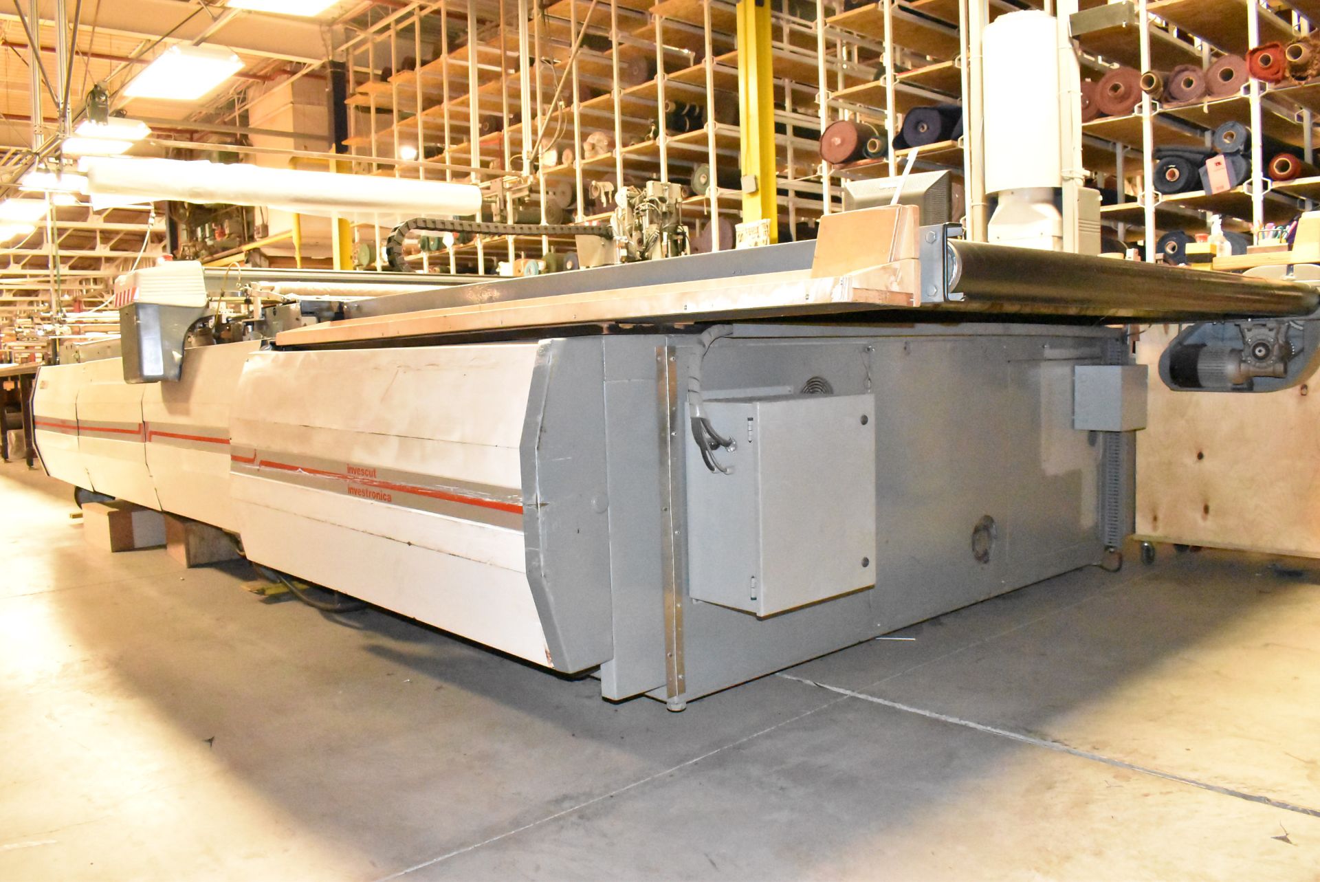 INVESTRONICA INVESCUT-CV CNC FABRIC CUTTER, S/N: VA00CA3.100D00-CV [RIGGING FEE FOR LOT #174 - $3575 - Image 10 of 16