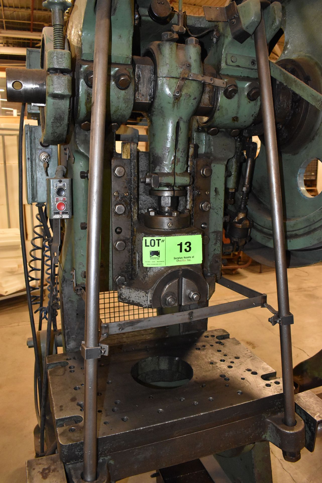 BROWN BOGGS 15LW 40TON OBI PUNCH PRESS WITH 2.5" STROKE, 8"-10.25" SHUT HEIGHT, 2.5" ADJUSTMENT, - Image 5 of 6