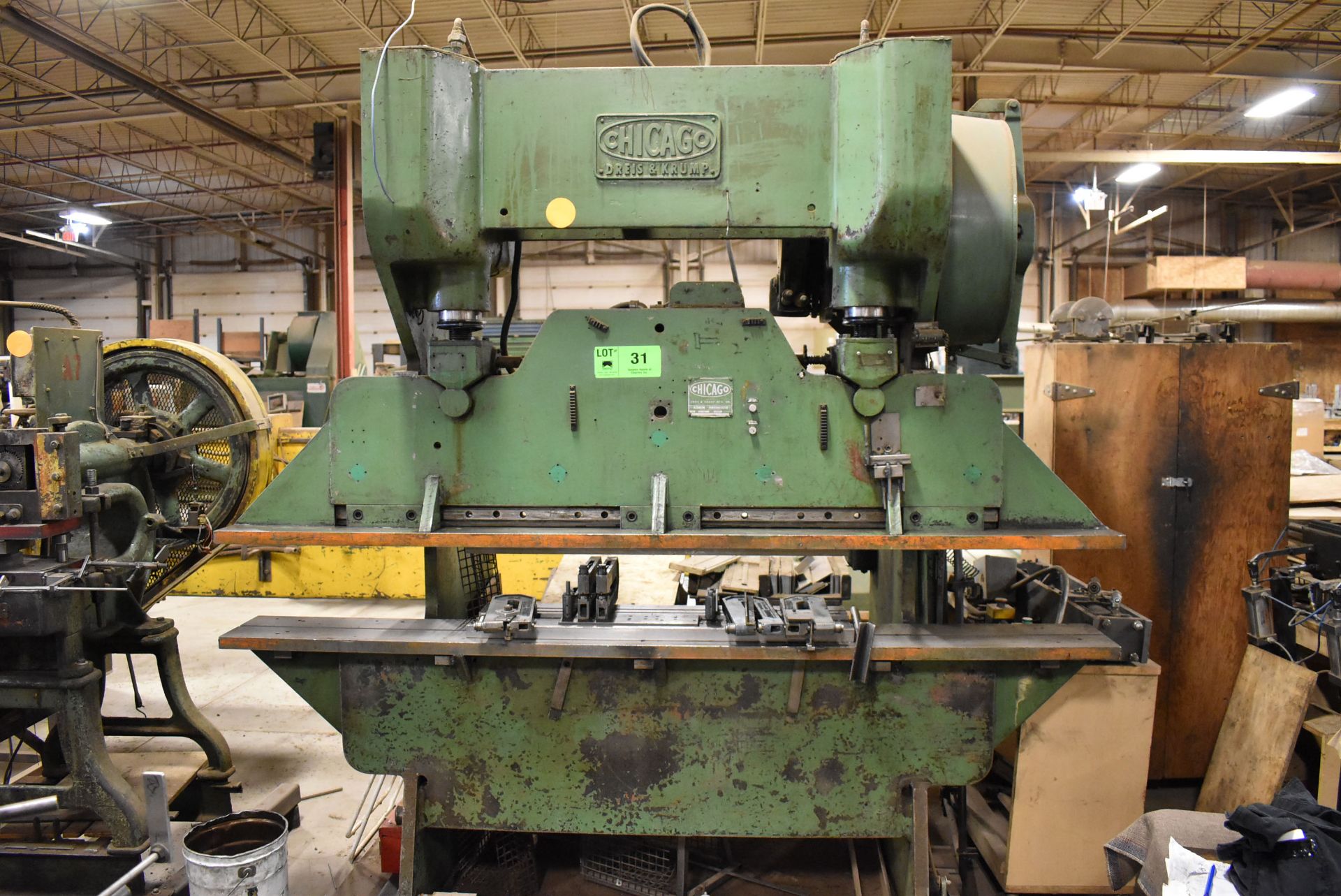 CHICAGO 50TON 8' MECHANICAL PRESS WITH 6'X10GA CAPACITY WITH UNI-PUNCH TOOLING, S/N: L-10321 [ - Image 2 of 7