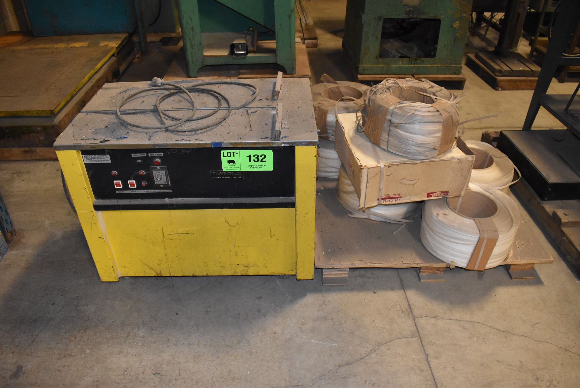 TAI-ZAN STRAPPING MACHINE WITH BANDING, S/N: N/A [RIGGING FEE FOR LOT #132 - $60 CDN PLUS APPLICABLE