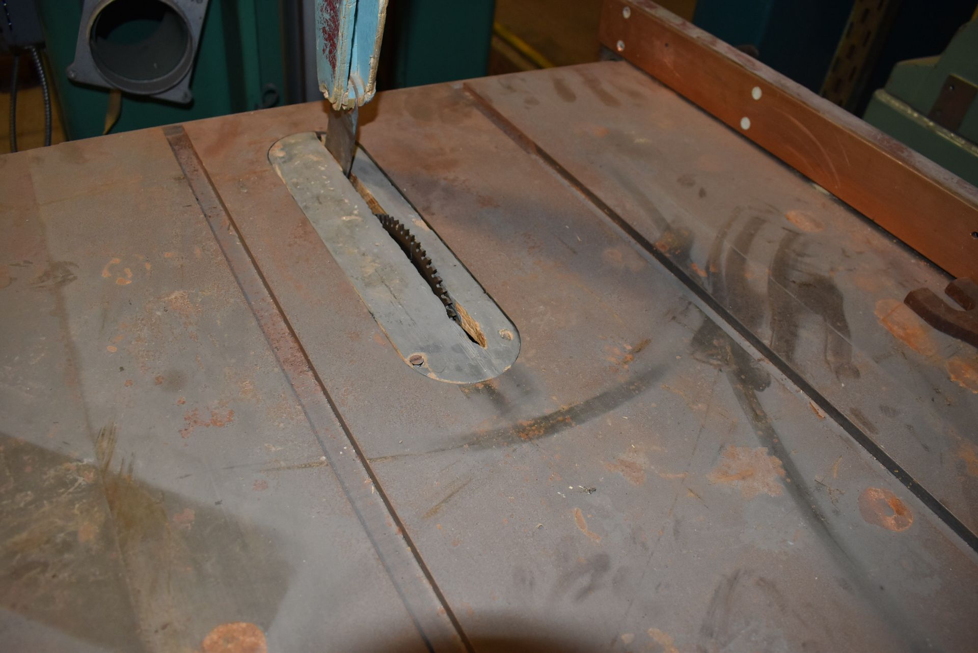 WADKIN BURSGREEN TABLESAW, S/N: N/A [RIGGING FEE FOR LOT #151 - $40 CDN PLUS APPLICABLE TAXES] - Image 6 of 6