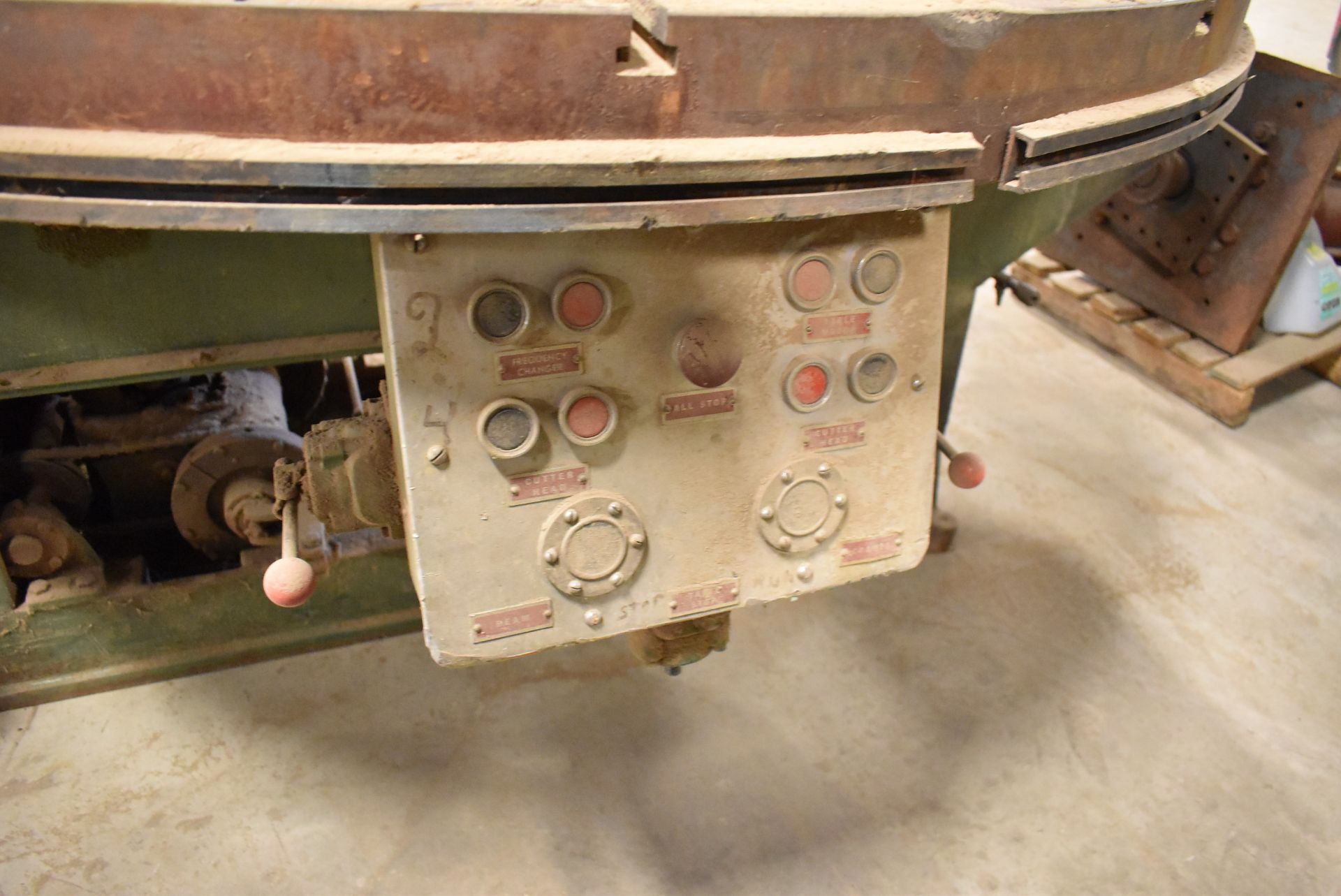 RYE R-72 ROTARY SHAPER, S/N: N/A [RIGGING FEE FOR LOT #54 - $300 CDN PLUS APPLICABLE TAXES] - Image 4 of 7