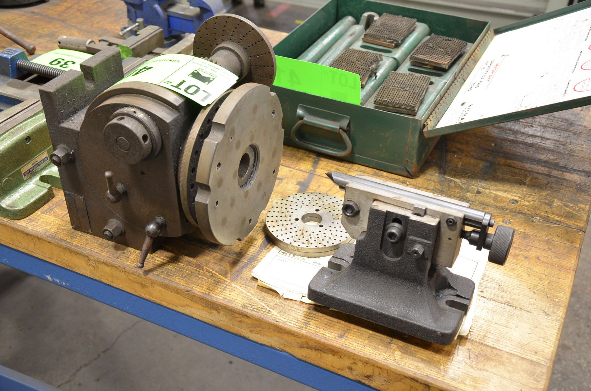 STM DIVIDING HEAD WITH PLATES AND TAILSTOCK, S/N N/A [RIGGING FEE FOR LOT #40 - $20 USD PLUS - Image 2 of 3