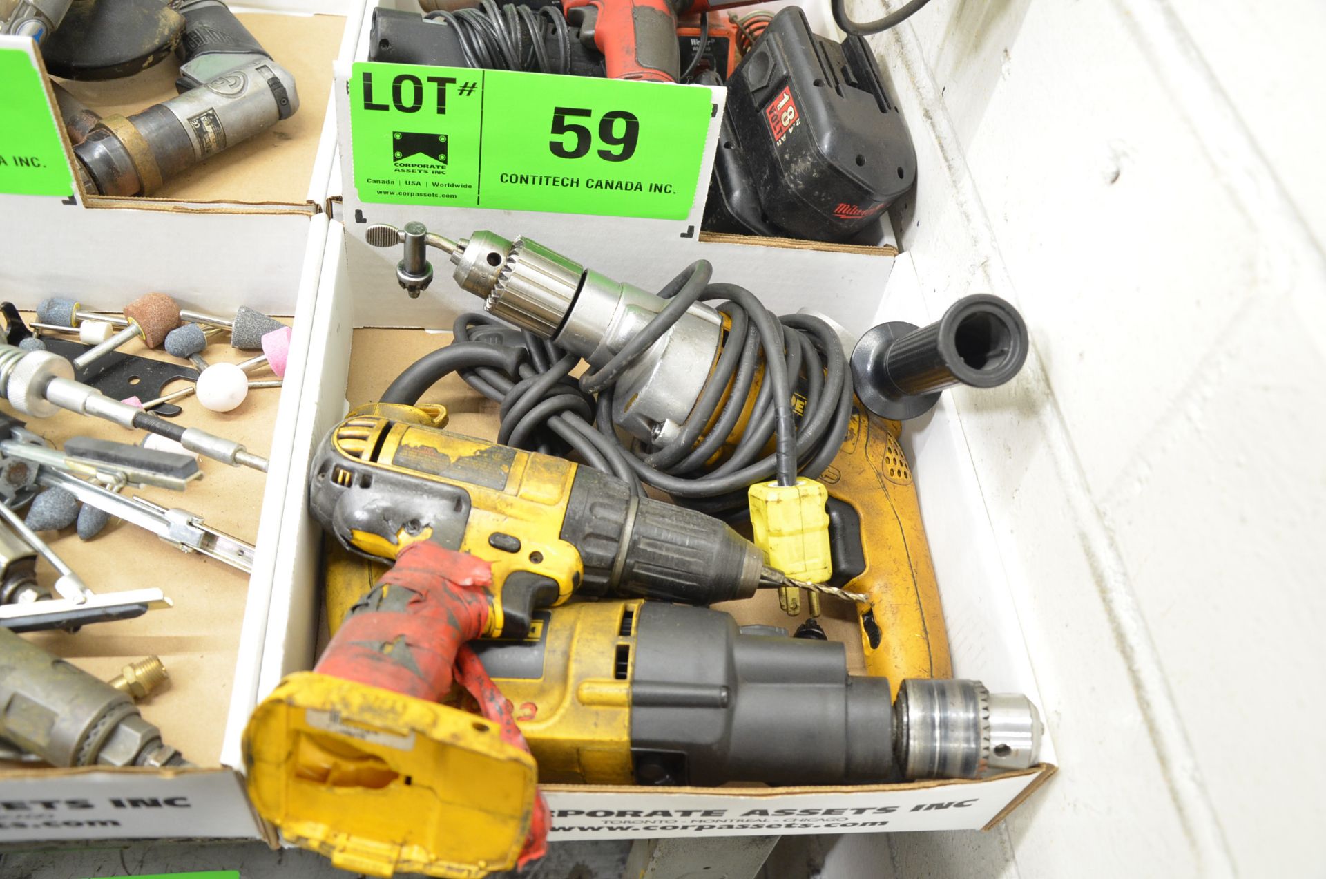LOT/ (2) ELECTRIC POWER TOOLS [RIGGING FEE FOR LOT #59 - $20 USD PLUS APPLICABLE TAXES]