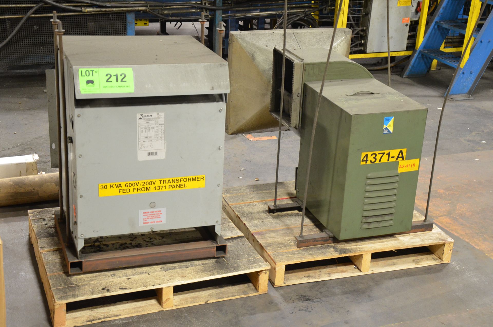 LOT/ HAMMOND 30KVA/600-208V/3PH/60HZ TRANSFORMER AND AX-31 EXHAUST BLOWER [RIGGING FEE FOR LOT #