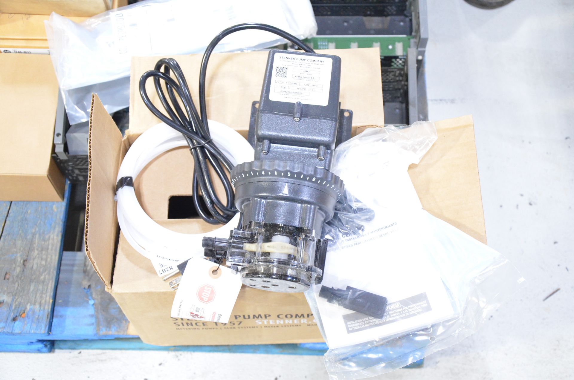 LOT/ ALLEN BRADLEY PLC CONTROL COMPONENTS AND STENNER 45M2 PERISTALTIC METERING PUMP [RIGGING FEE - Image 3 of 3