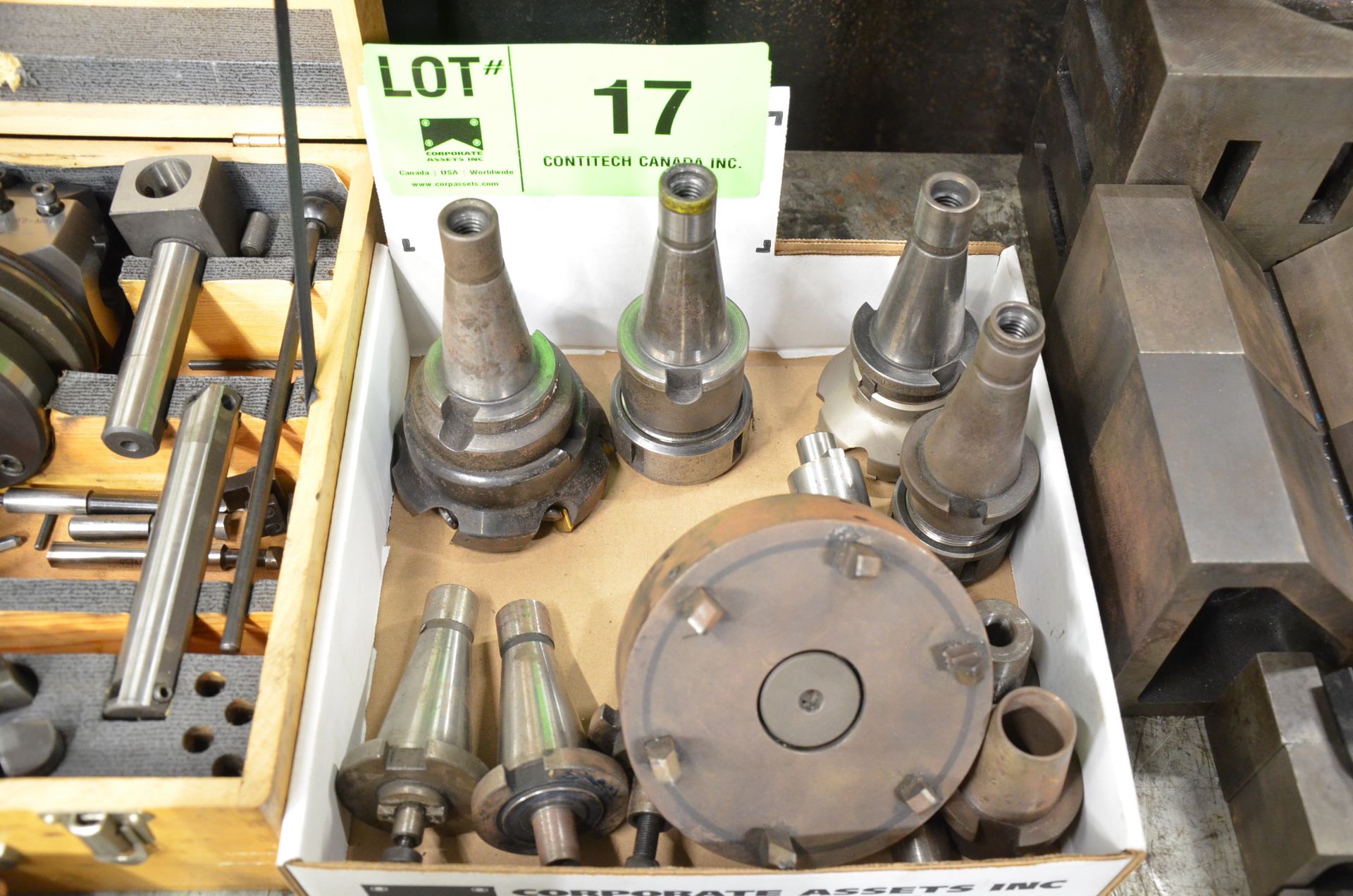 LOT/ (7) #40 TAPER TOOL HOLDERS [RIGGING FEE FOR LOT #17 - $25 USD PLUS APPLICABLE TAXES]
