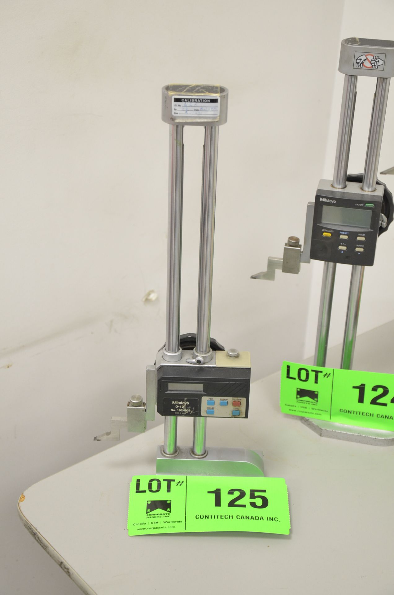 MITUTOYO 12" DIGITAL HEIGHT GAUGE, S/N N/A [RIGGING FEE FOR LOT #125 - $20 USD PLUS APPLICABLE