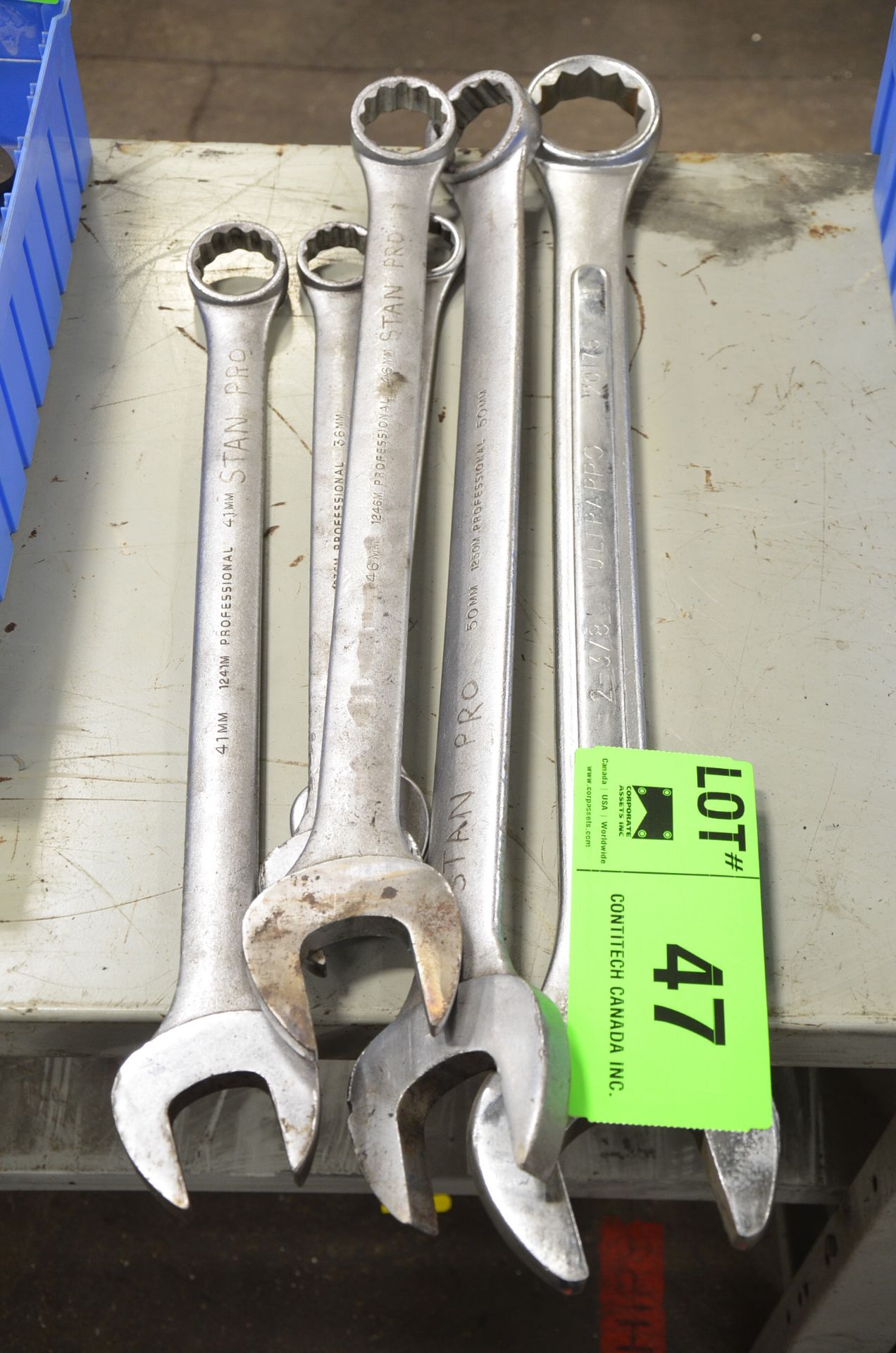 LOT/ WRENCHES [RIGGING FEE FOR LOT #47 - $20 USD PLUS APPLICABLE TAXES]