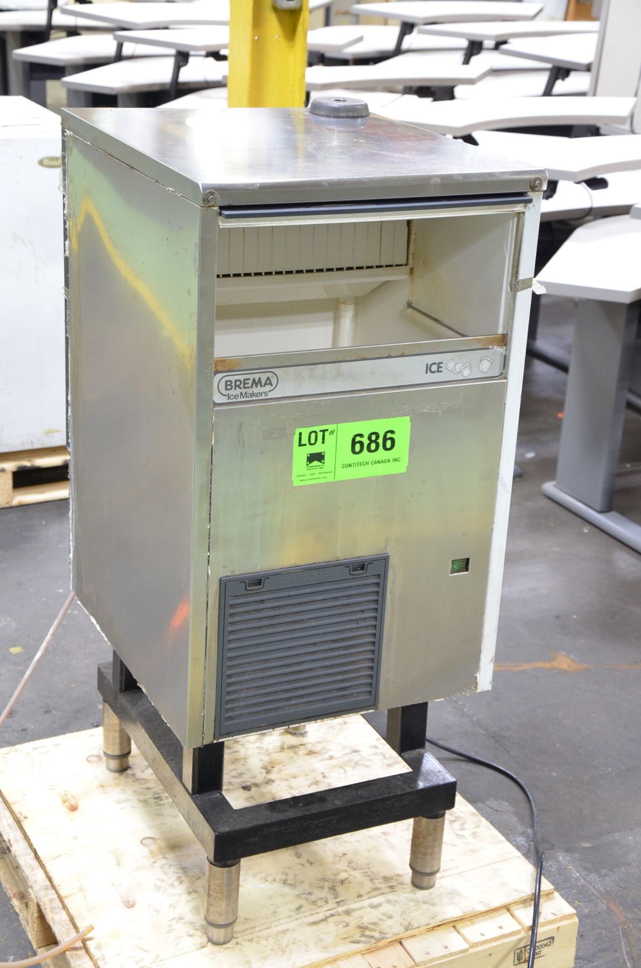 BREMA CB425A ICE MAKER, S/N 2015020715989 [RIGGING FEE FOR LOT #686 - $tbd USD PLUS APPLICABLE