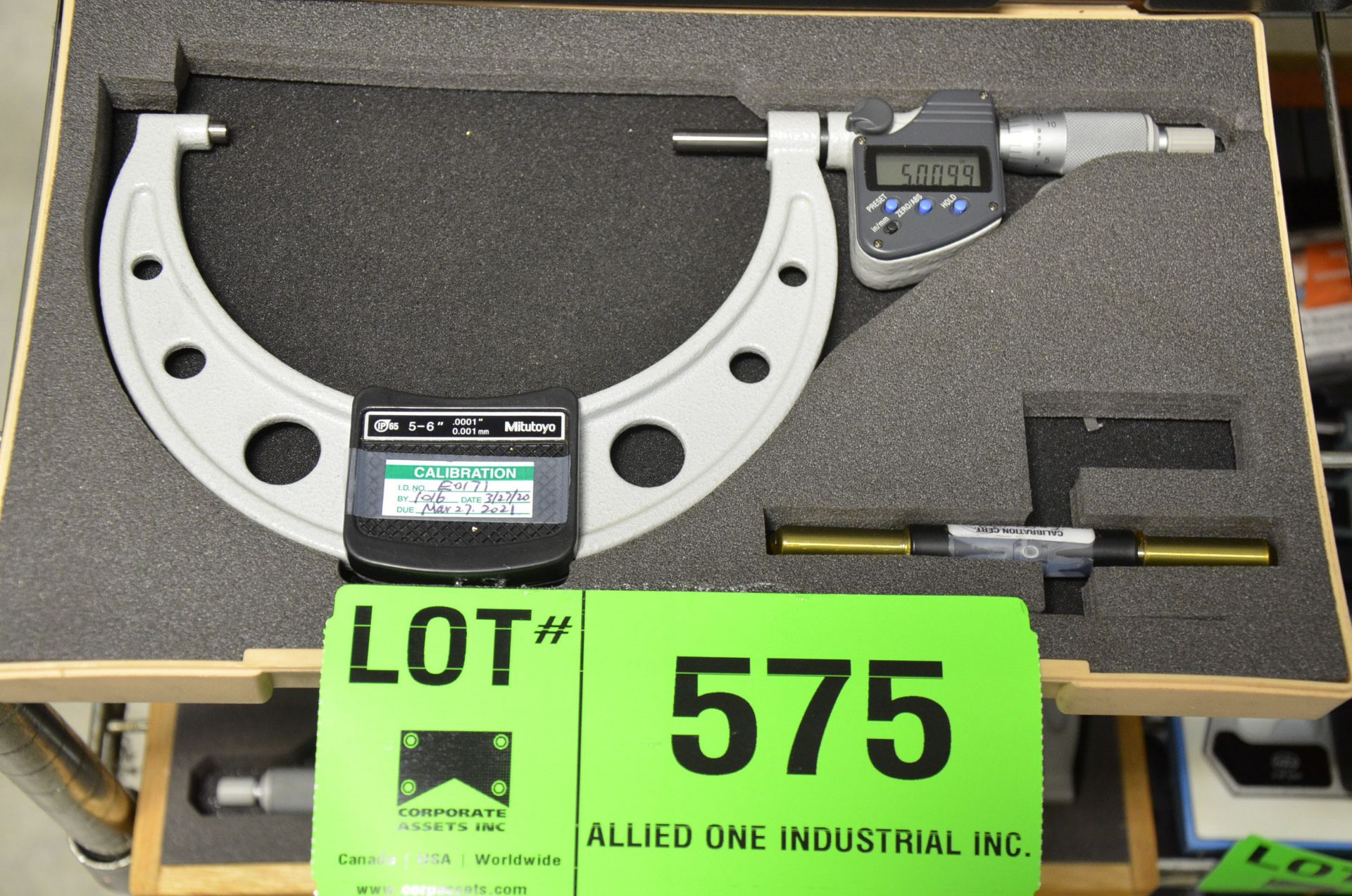 MITUTOYO 4"-5" DIGITAL OUTSIDE MICROMETER, S/N N/A