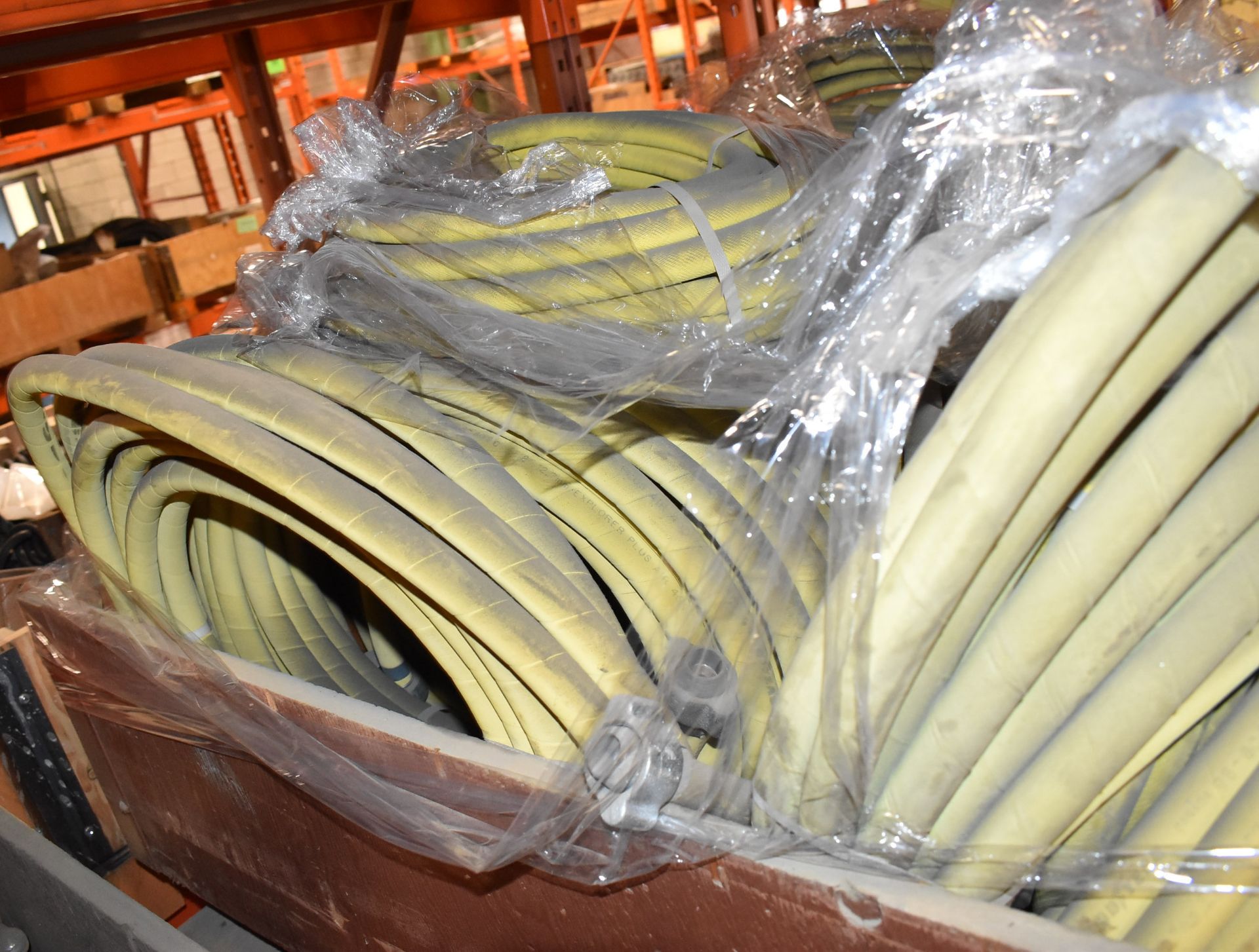 LOT/ CRATE OF 1/2" HOSE WITH THREADED ENDS (CMD WAREHOUSE - 10050301) - Image 2 of 2