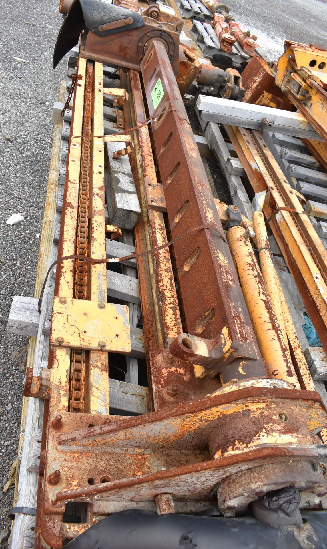 LOT/ DRILL FEED RAILS (CMD YARD #2) - Image 2 of 2