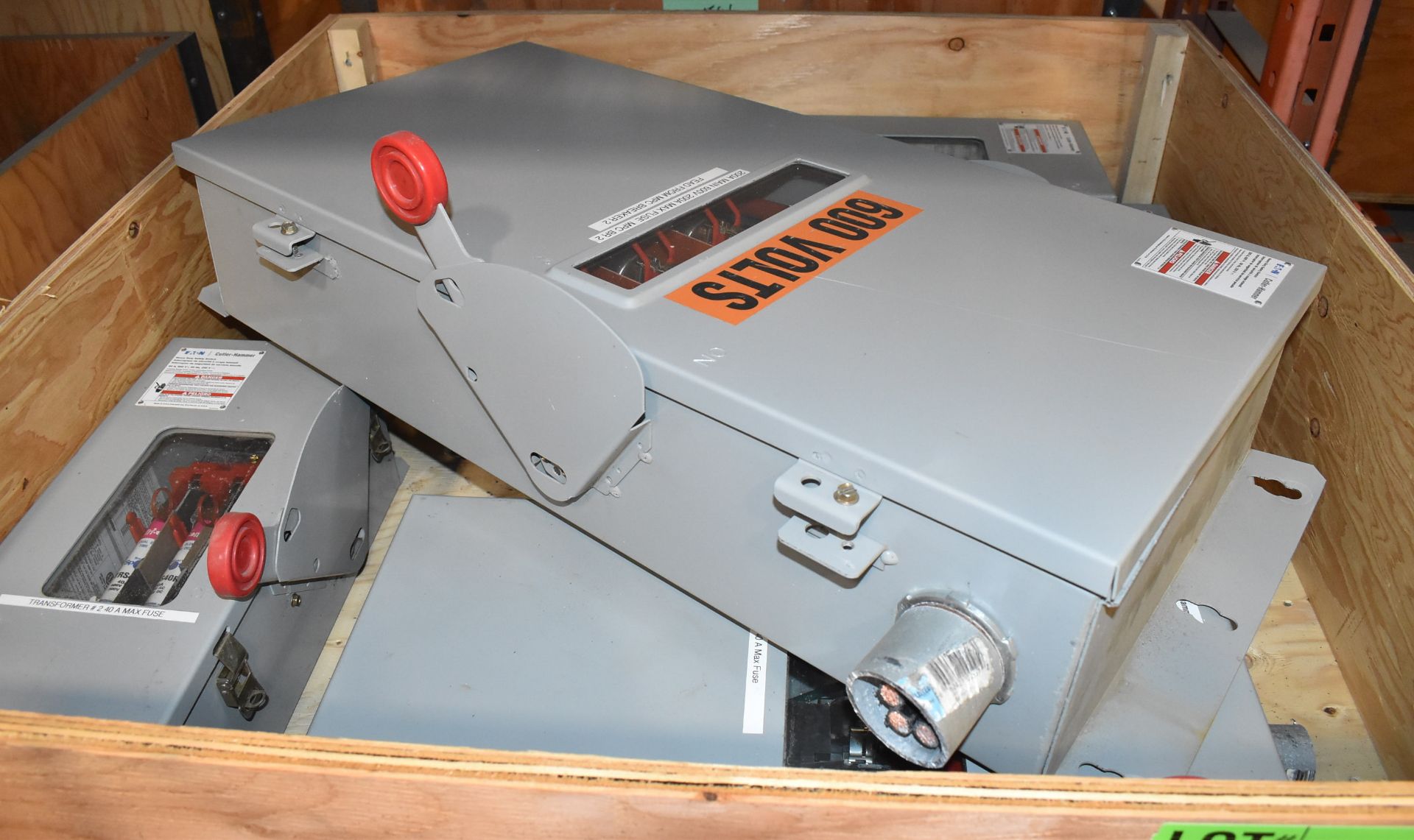LOT/ CRATE OF EATON CUTTLER-HAMMER ELECTRICAL DISCONNECT BOXES (CMD WAREHOUSE - 10070301) - Image 2 of 3