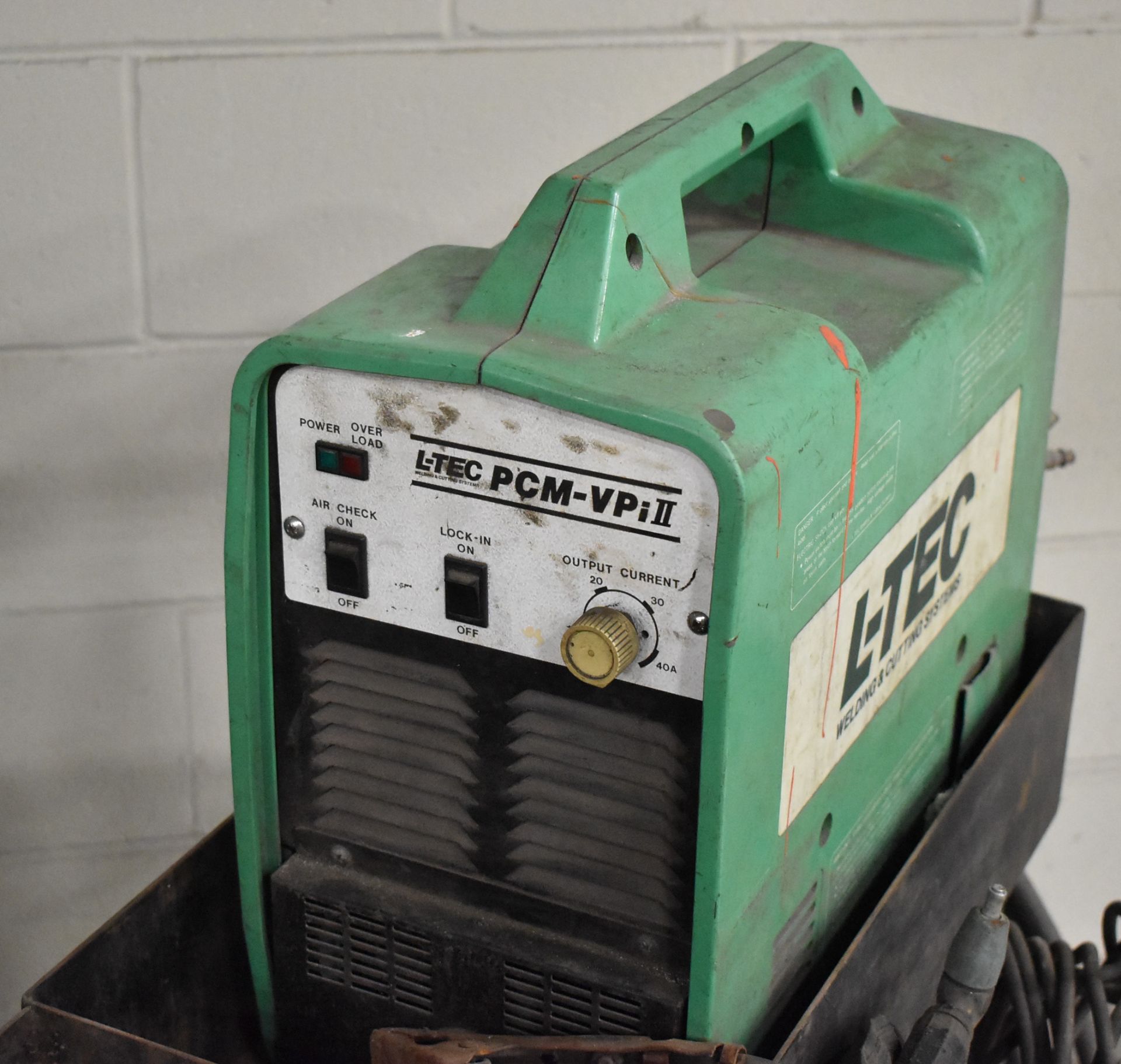 L-TEC PCM-VPIII PORTABLE PLASMA CUTTER WITH CABLES AND GUN, S/N: A93A-44053 - Image 2 of 4