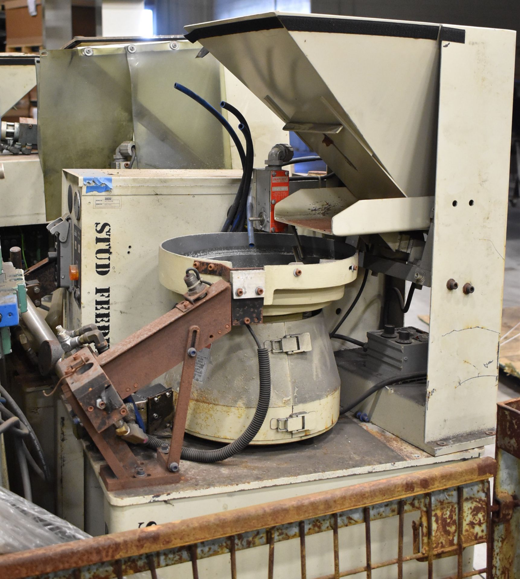 LOT/ (5) MFG. UNKNOWN VIBRATORY BOWL FEEDER/INSERTION MACHINES (CI) - Image 6 of 6