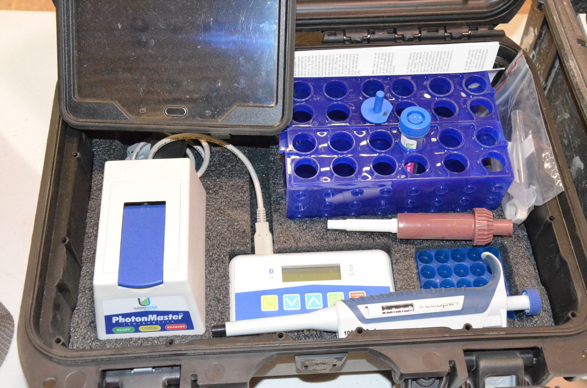 LUMINULTRA PHOTONMASTER MICROBIAL TESTING SYSTEM WITH SAMSUNG TABLET, S/N PM11231 - Image 2 of 6
