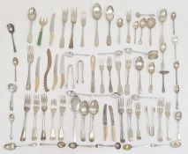 Assorted plated flatware and silver-coloured metal flatware (1 box)